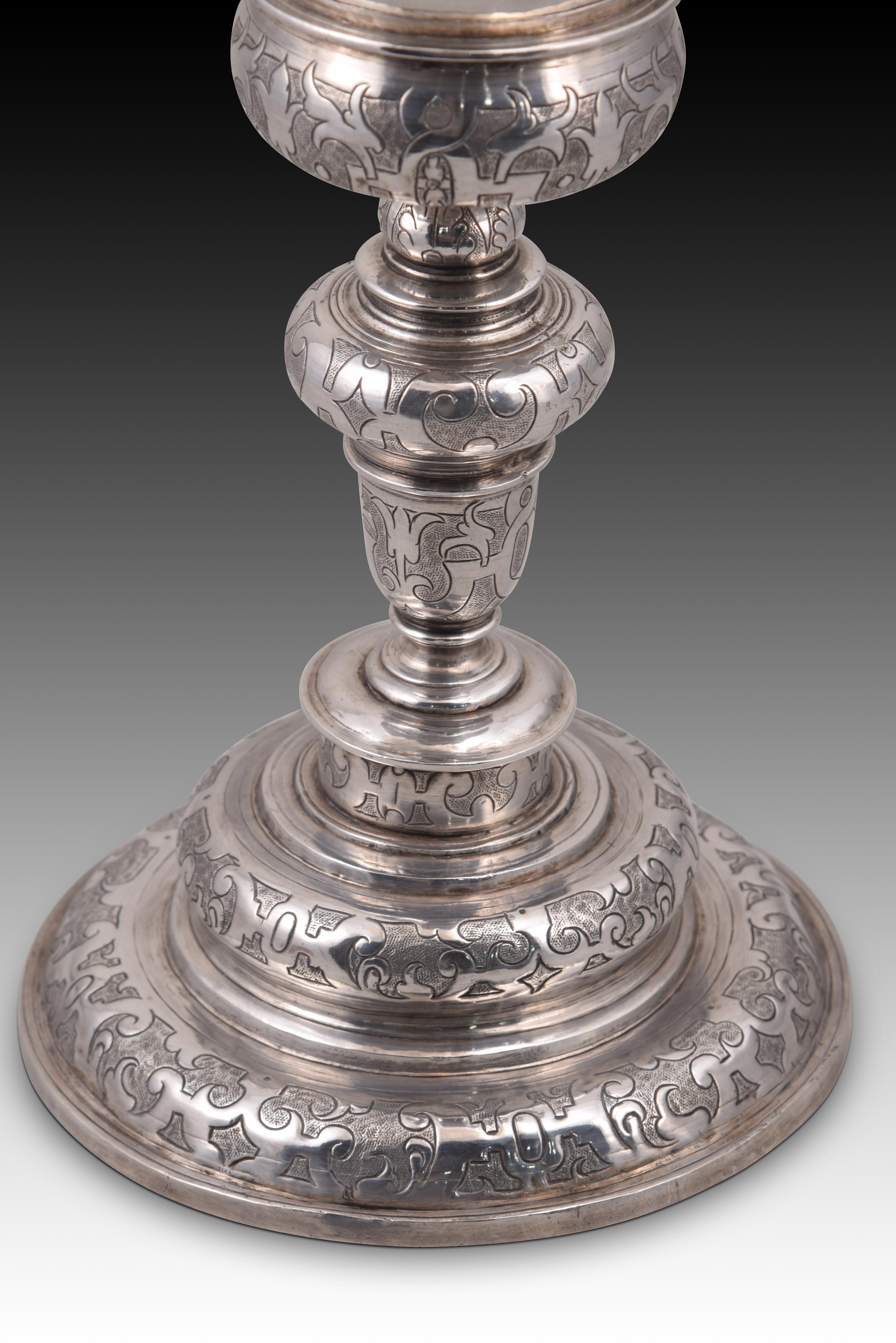 Solid silver chalice. Spain, 17th century In Good Condition In Madrid, ES