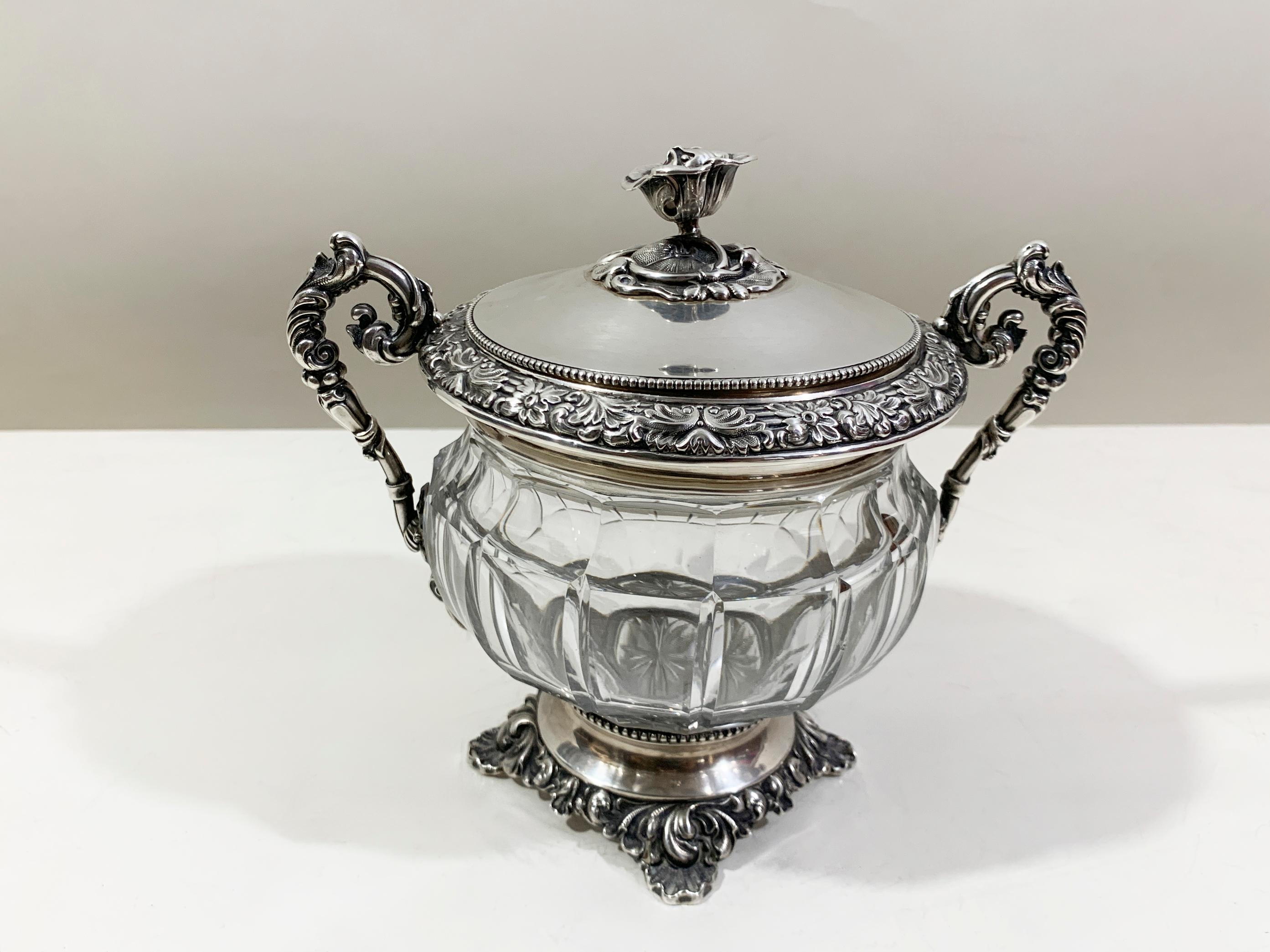 Coupe en argent massif et cristal avec anses, poinçon Minerva 1, Paris 1838 - 1919 en vente 4
