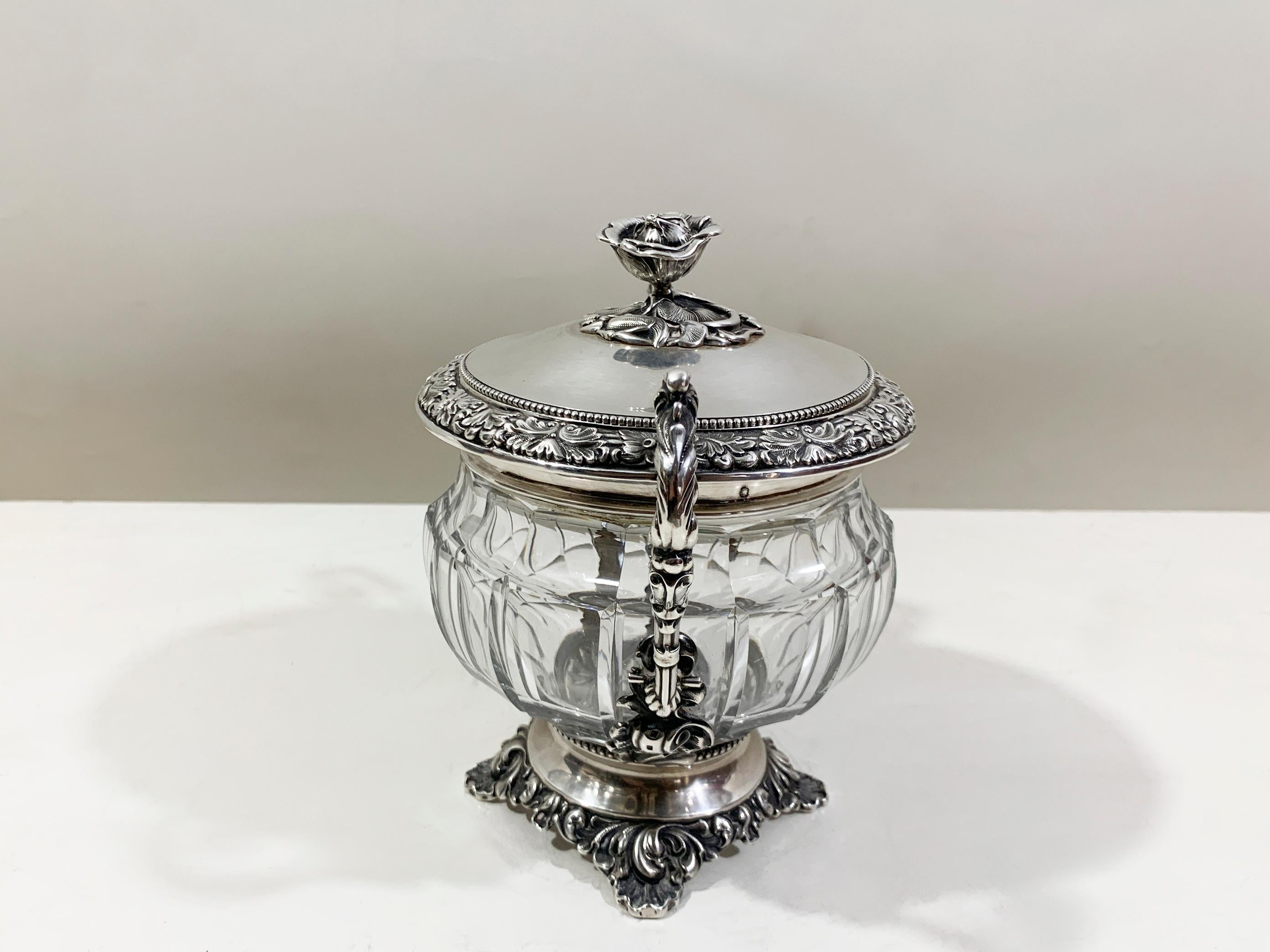 Coupe en argent massif et cristal avec anses, poinçon Minerva 1, Paris 1838 - 1919 en vente 2