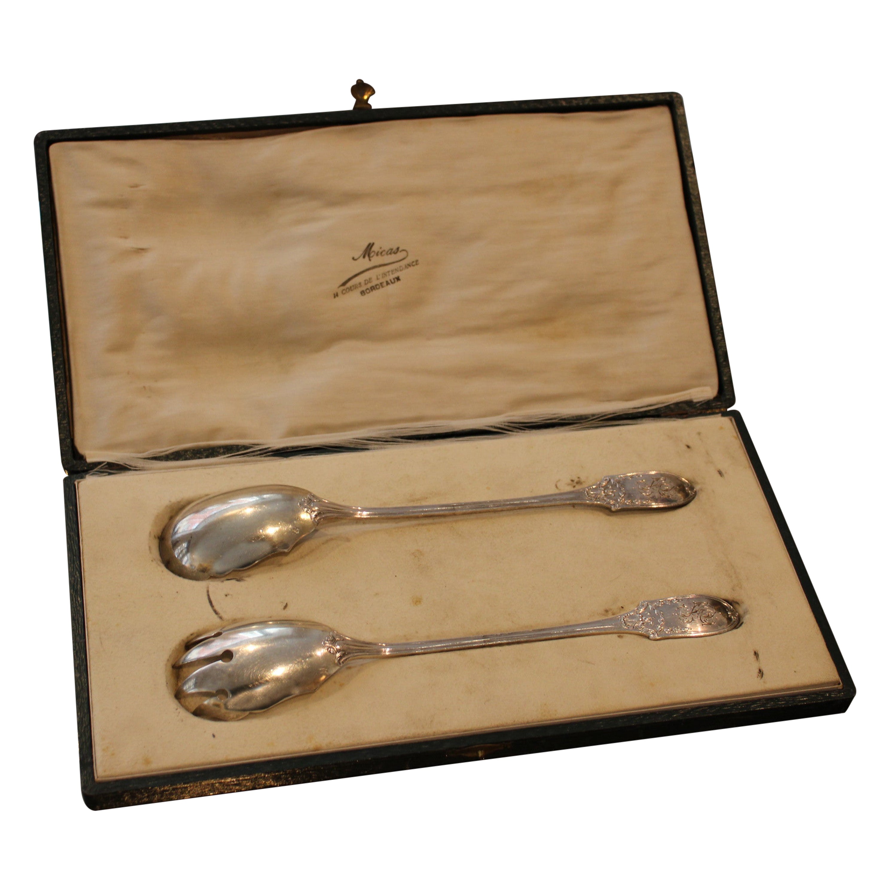 Cubertería de plata maciza en su caja, siglo XIX