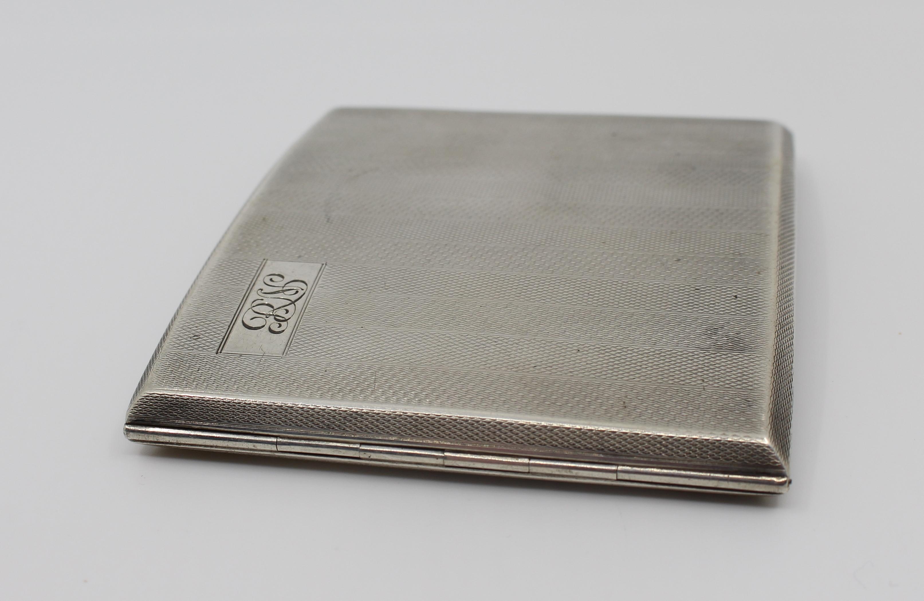 Solid Silver Hip Cigarette Case Birmingham, 1934 In Good Condition For Sale In Worcester, Worcestershire