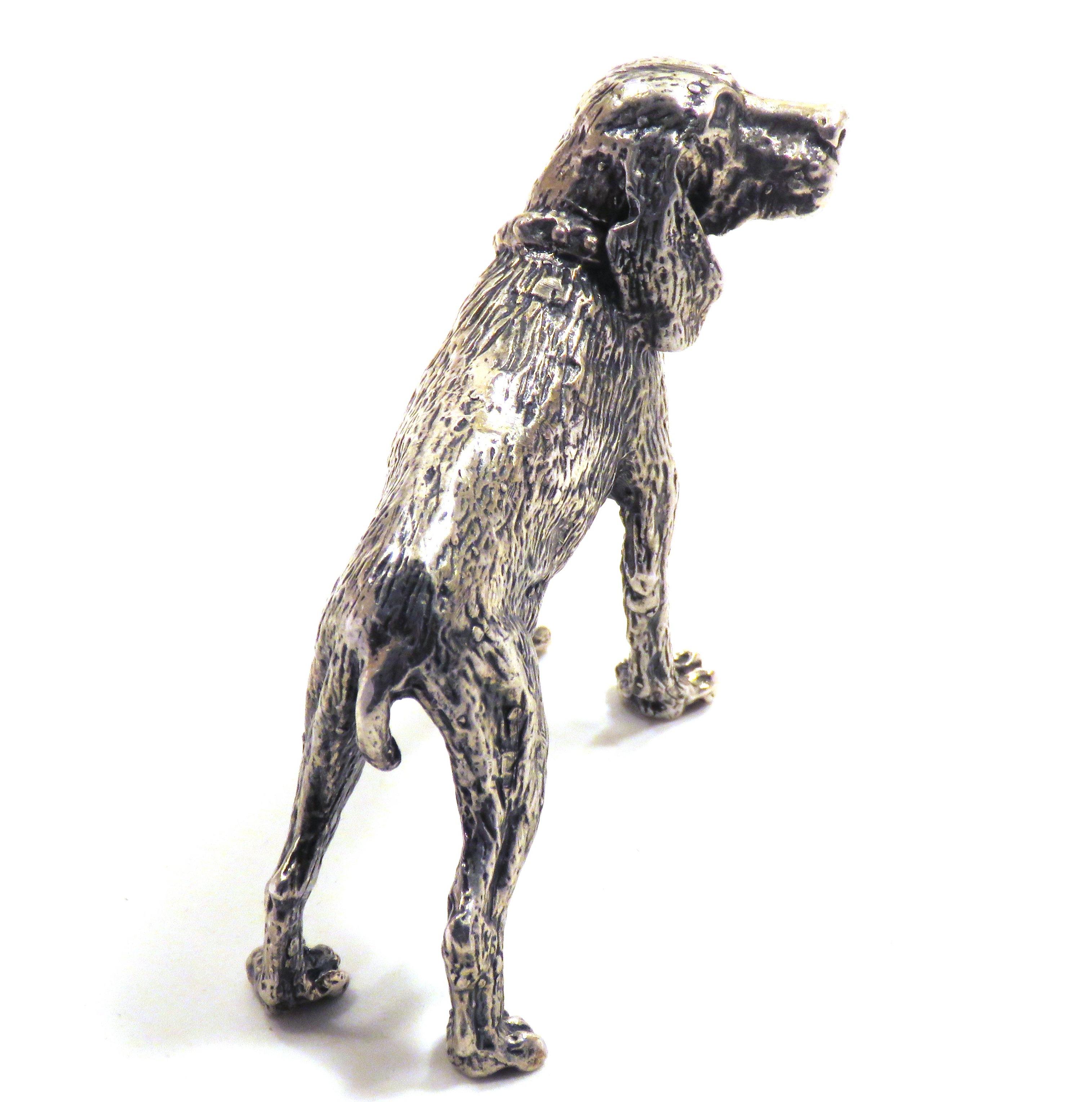 Solid silver Bracco Italiano (Italian Pointer) in very good vintage condition.
Dimensions: Height 55 mm / 2.16 inches - Length 80 mm / 3.14 inches - Weight 85 grams.
It  is stamped with the Silver Italian Mark 800 - 49AR LOSA DI CIPRIANI CLAUDIO -