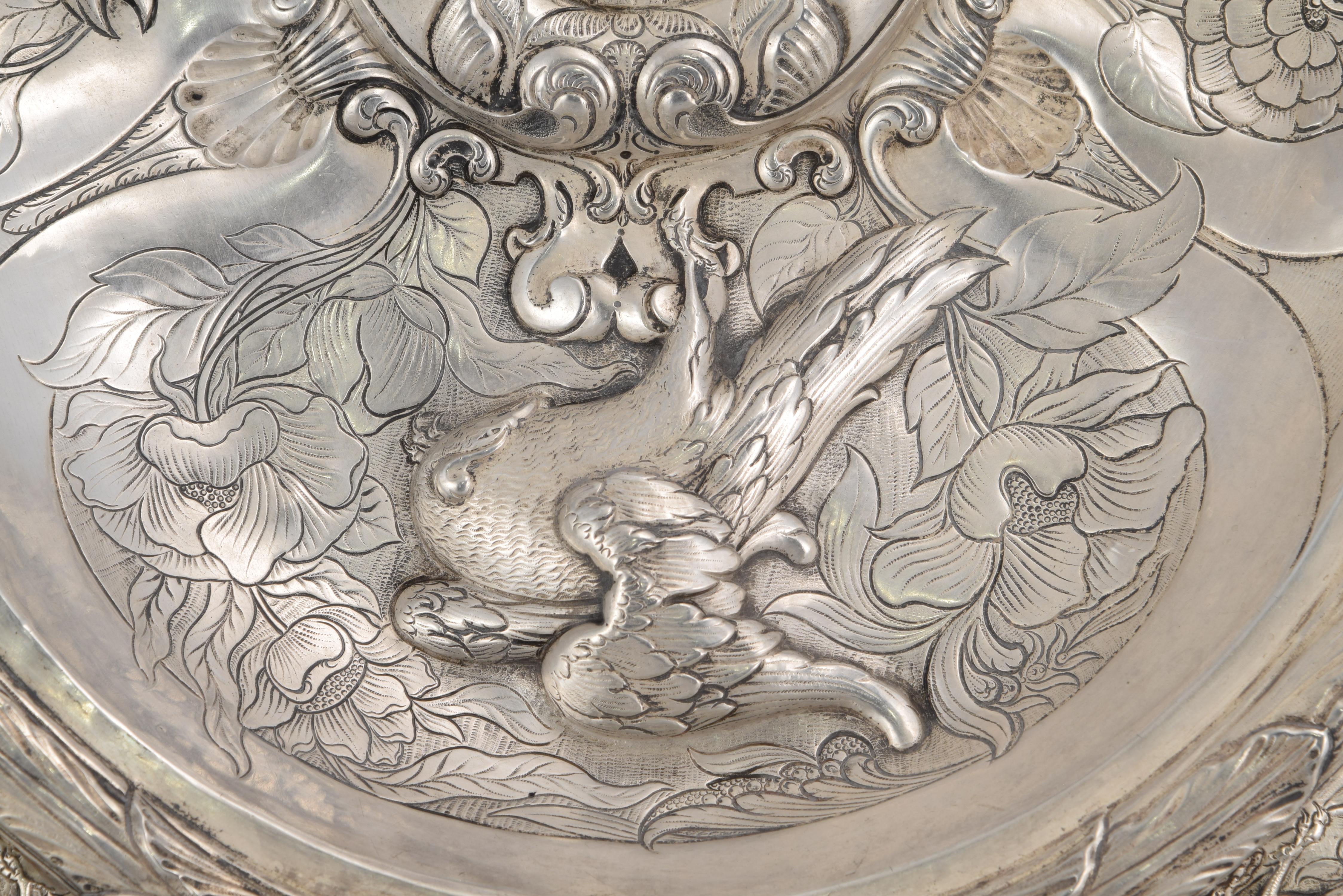 Solid Silver Oval Tray, Manuel Tene, Granada, Spain, 1755, with Hallmarks In Good Condition In Madrid, ES