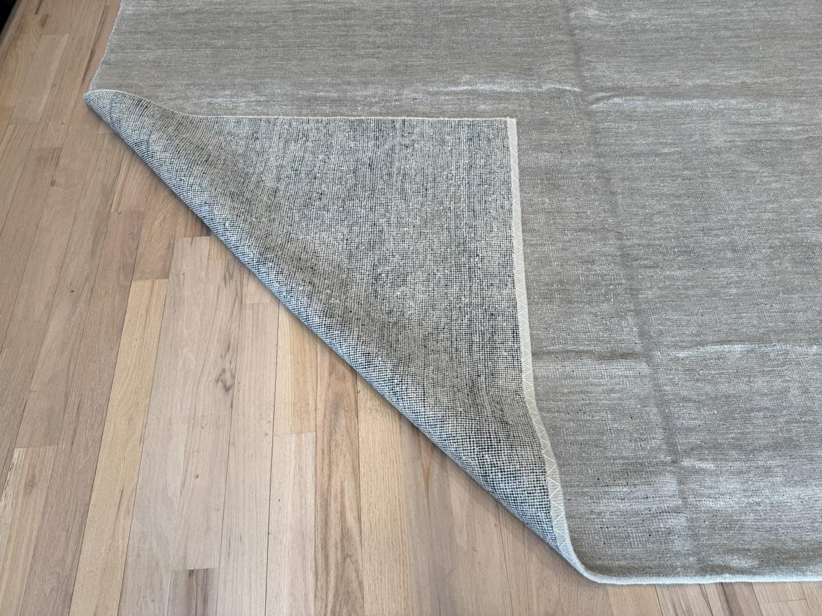 Solide Silber Plain Design Bereich Teppich (Baumwolle) im Angebot