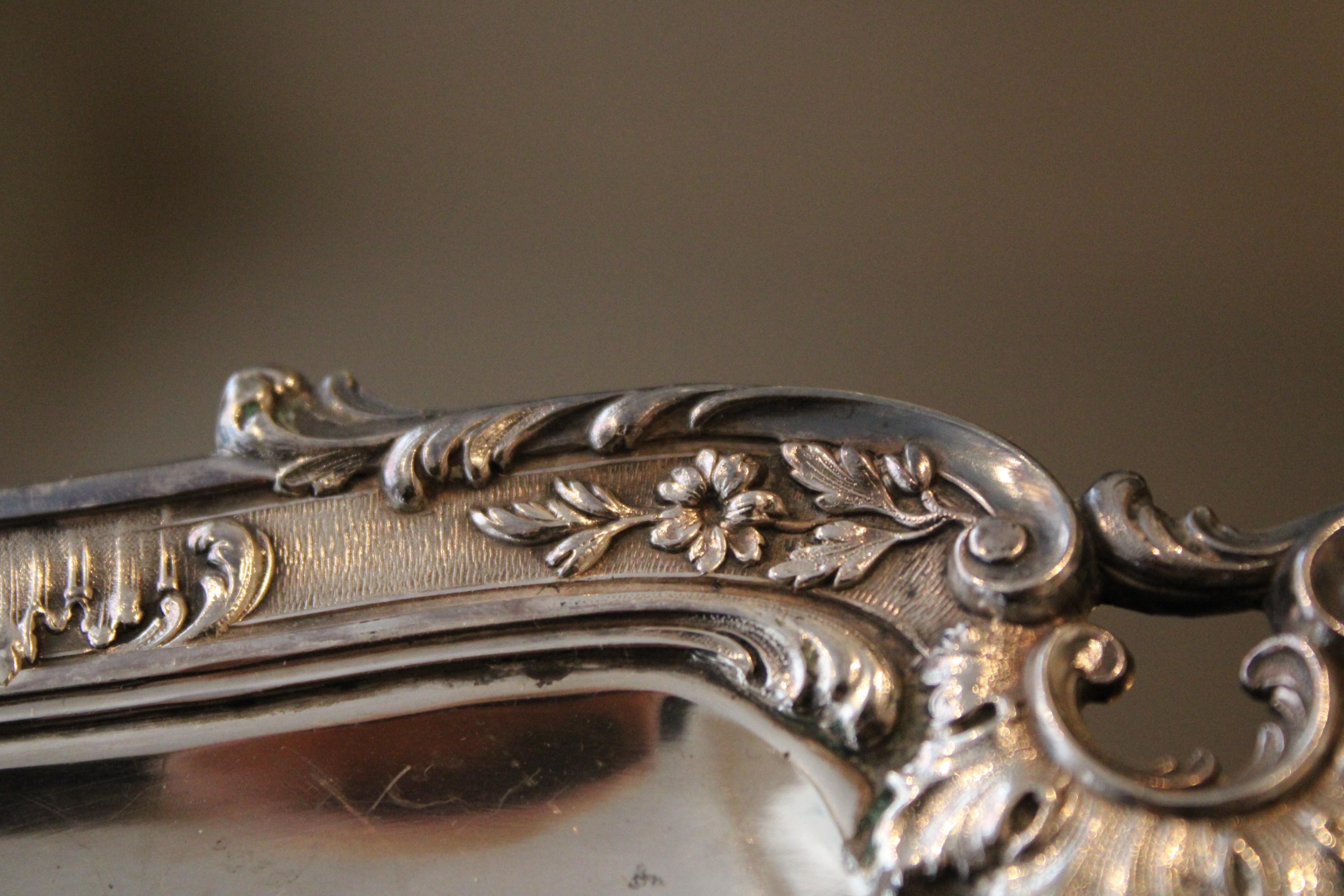 Solid Silver Tray, 19th Century In Good Condition For Sale In Paris, FR