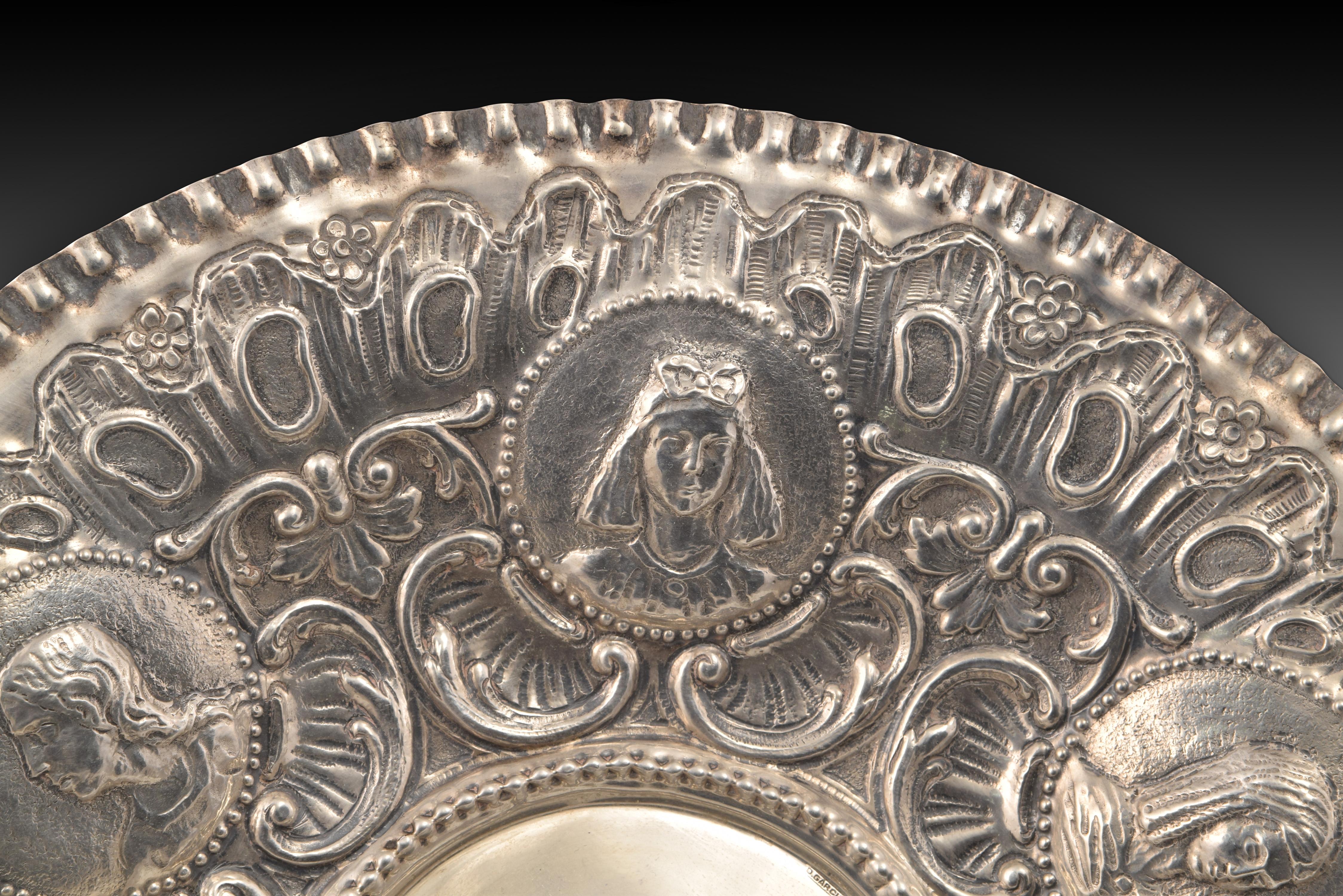 Spanish Solid Silver Tray, after 18th Century Models, 20th Century For Sale