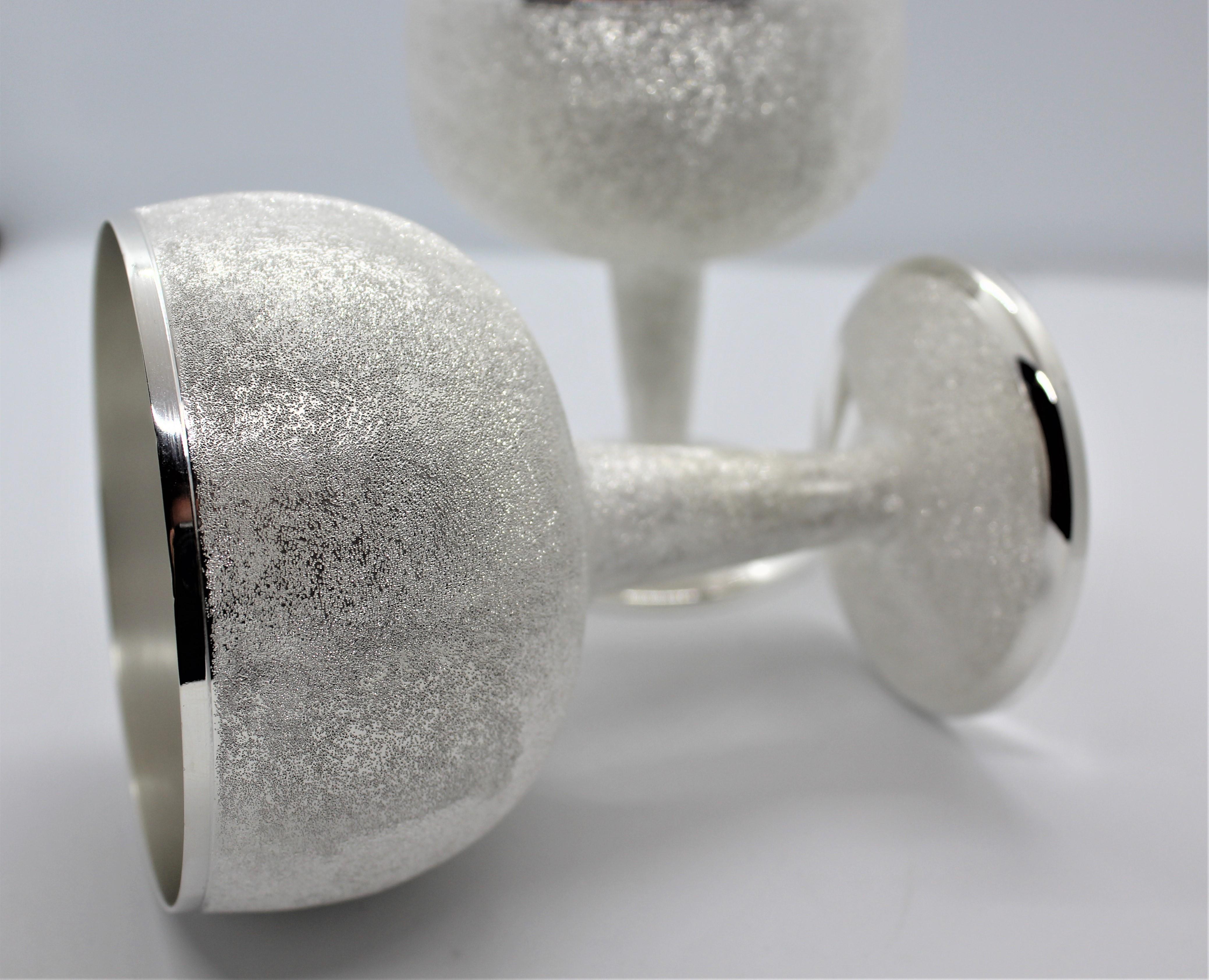 Femenino o masculino Copa de vino de plata maciza, luna, pequeña, 1 pieza, Italia en venta
