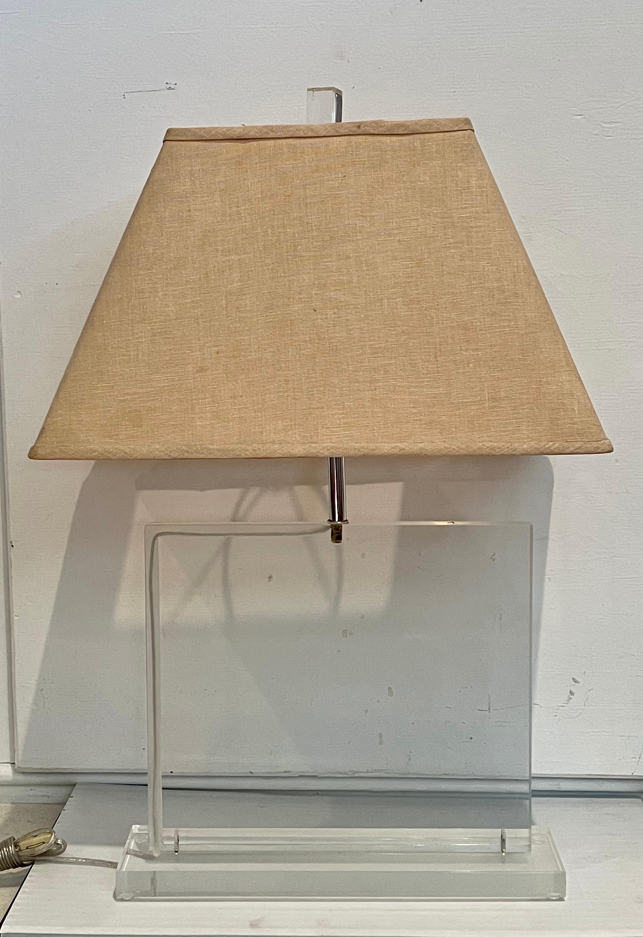 Solid Square Lucite Table / Desk Lamp In Good Condition In San Diego, CA