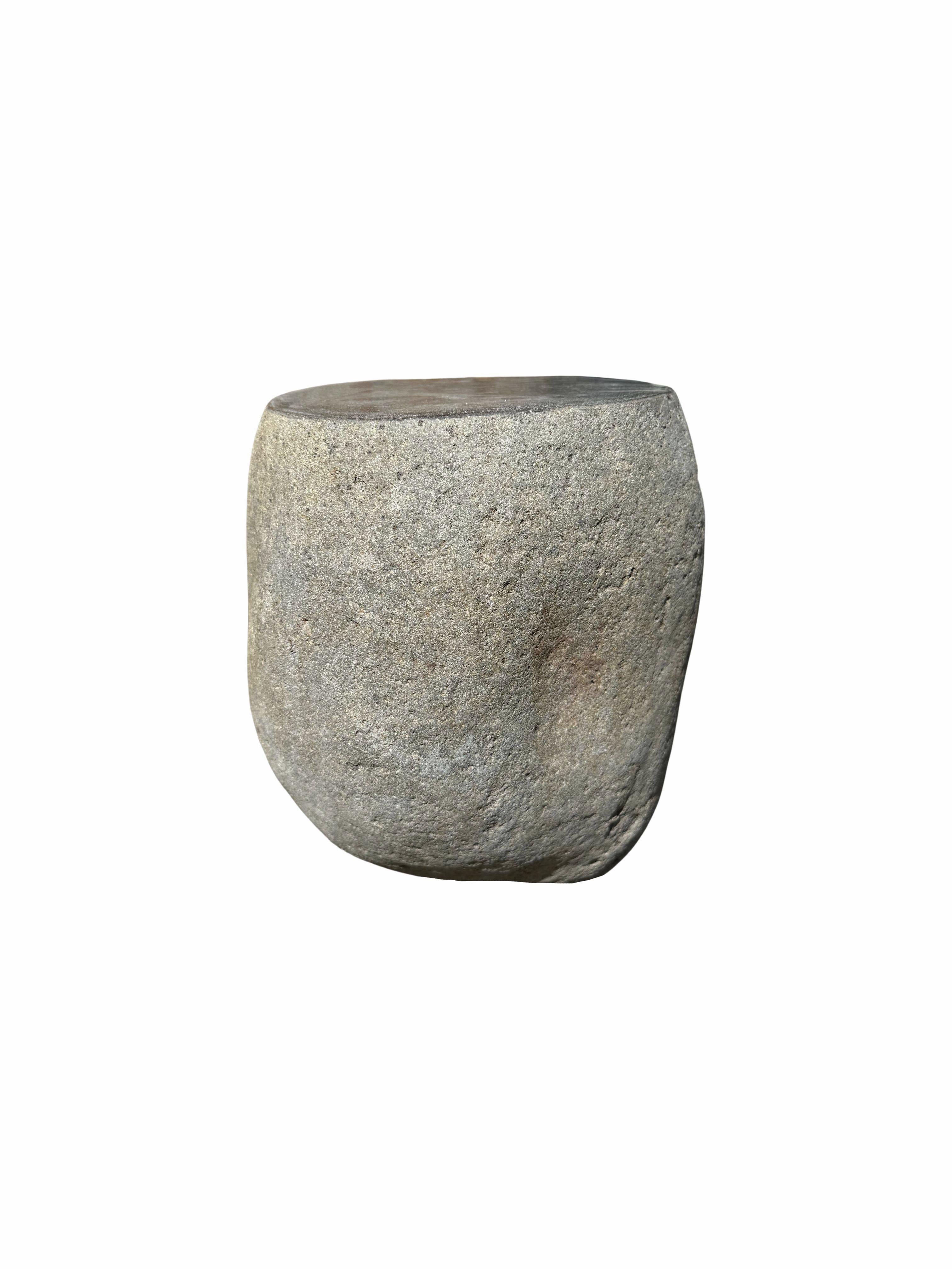 Solid Stone Side Table / Pedestal from Java, Indonesia In Good Condition In Jimbaran, Bali