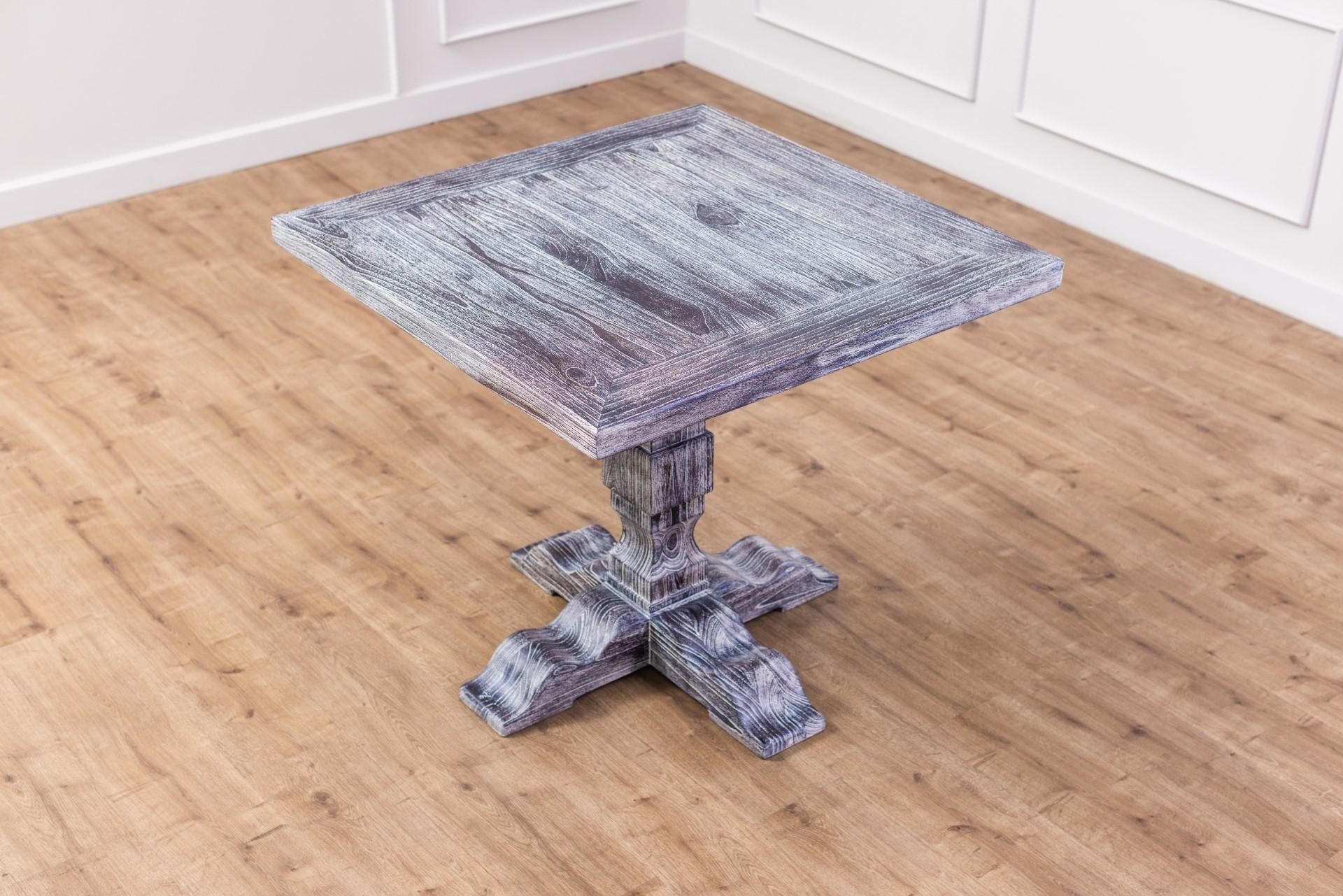 Mesa de comedor cuadrada de madera maciza de teca con pedestal en arenado envejecido en Nuevo estado para la venta en Buffalo, WY