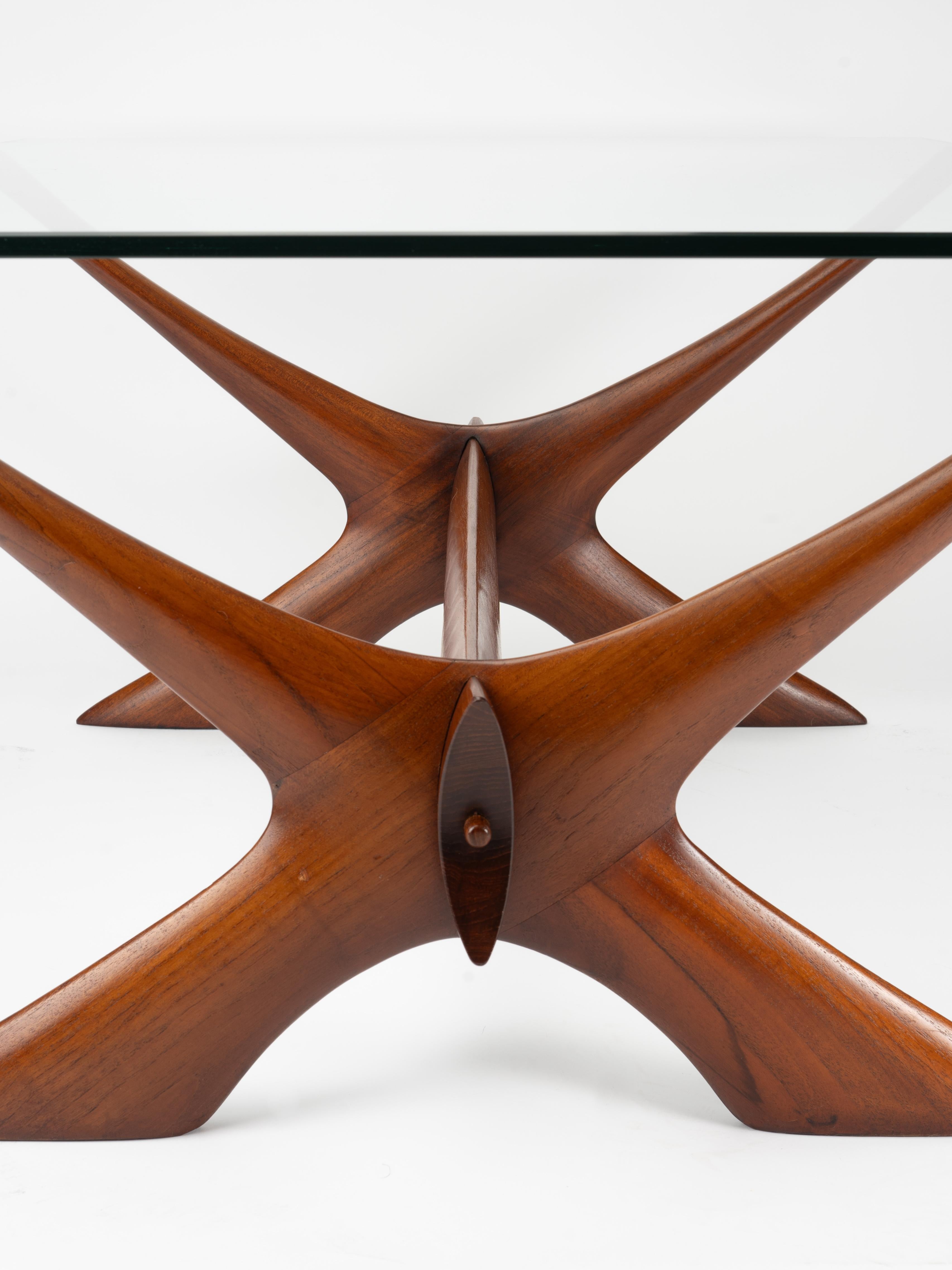 Couchtisch „Condor“ aus massivem Teakholz und Glas von Fredrik Schriever-Abeln (Schwedisch) im Angebot