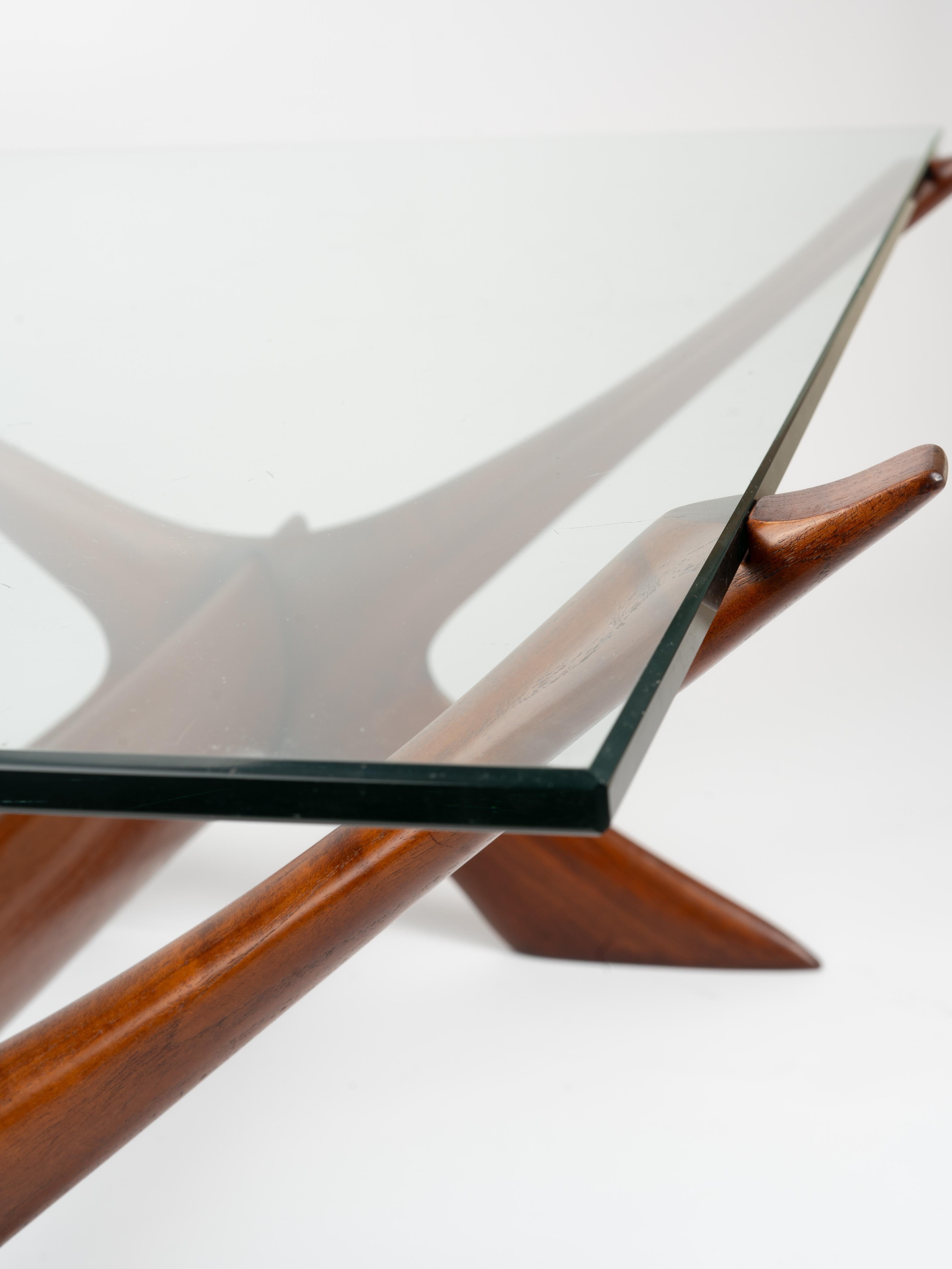 Couchtisch „Condor“ aus massivem Teakholz und Glas von Fredrik Schriever-Abeln (Mitte des 20. Jahrhunderts) im Angebot