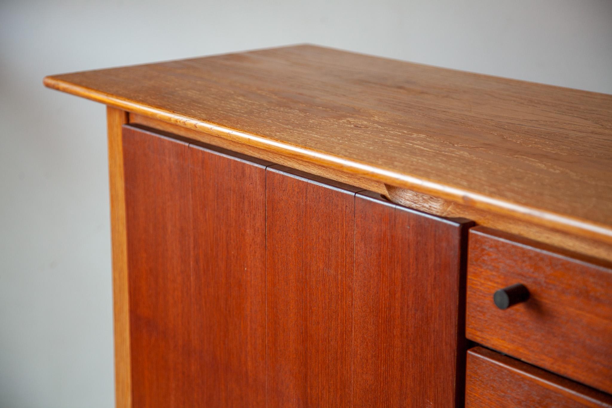 Solid Teak Bar Sideboard, Denmark, 1960s For Sale 5