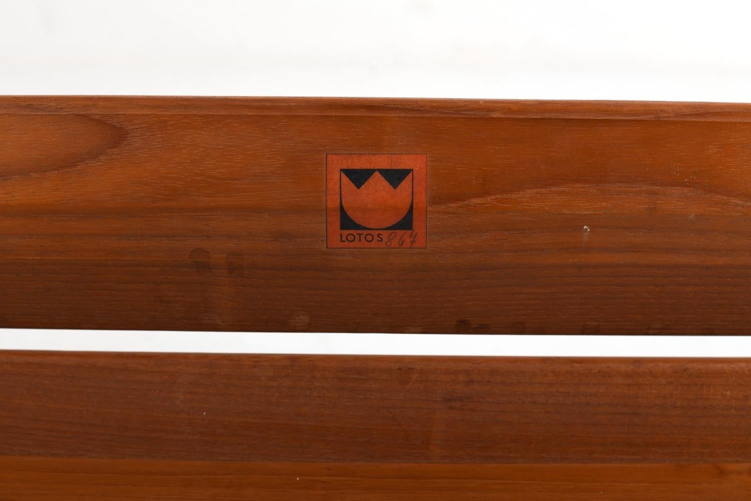 Panchina in teak massiccio di LOTOS 1960s in vendita 2
