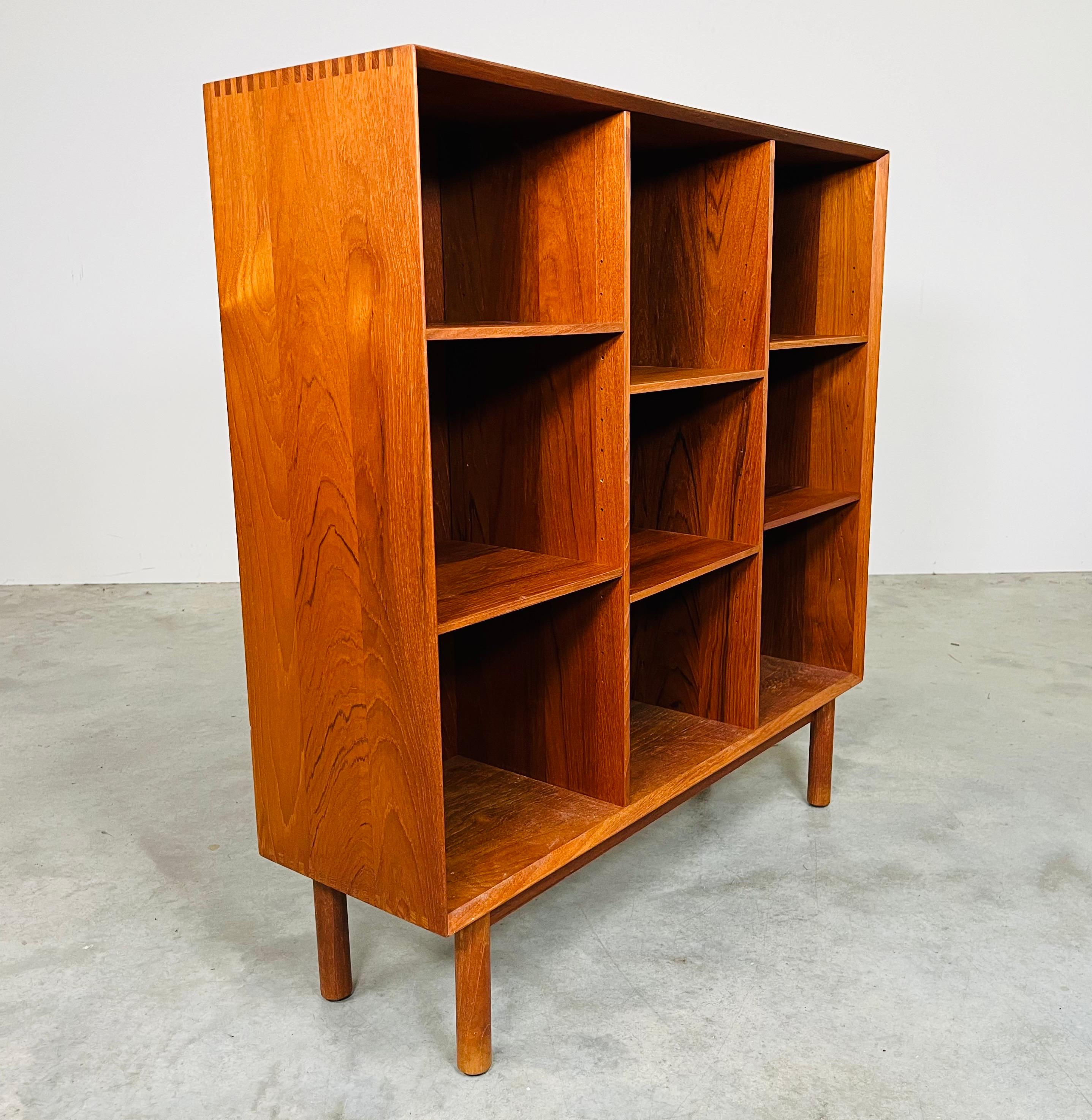 Scandinavian Modern Solid Teak Bookcase By Peter Hvidt & Orla Mølgaard-Nielsen -Denmark Circa 1960 For Sale