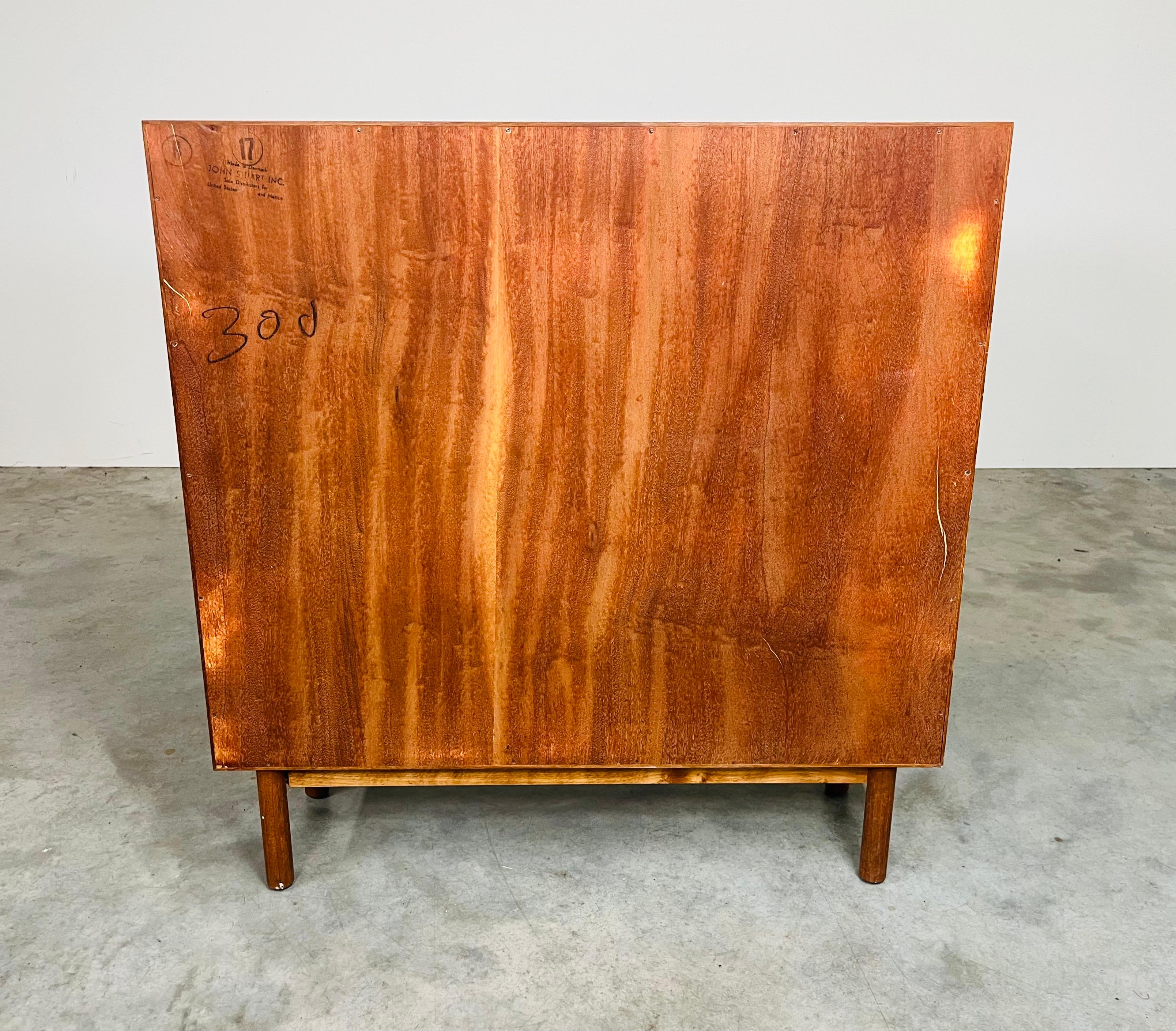 Solid Teak Bookcase By Peter Hvidt & Orla Mølgaard-Nielsen -Denmark Circa 1960 In Excellent Condition For Sale In Southampton, NJ