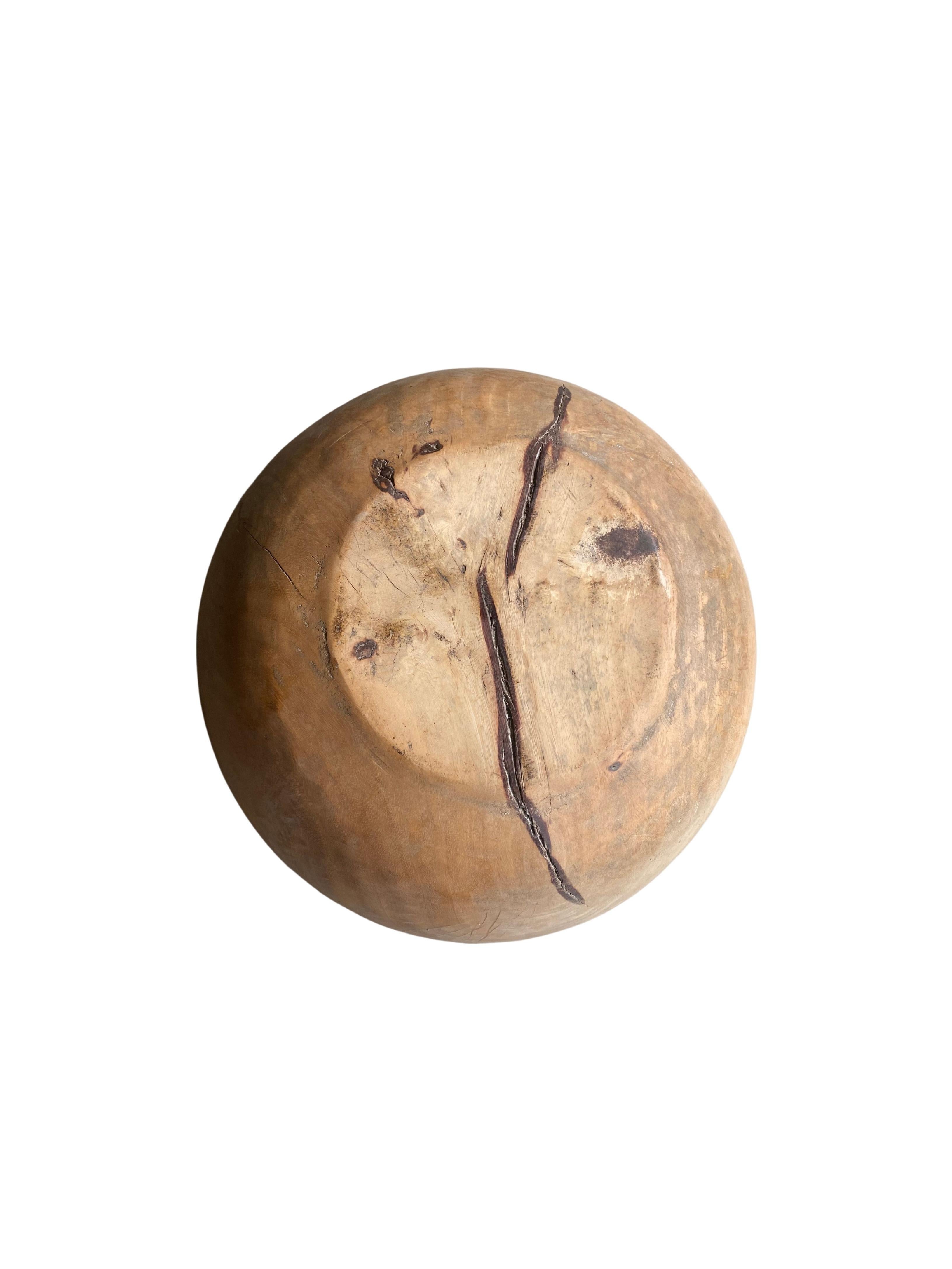 Solid Teak Burl Wood Bowl from Java, Indonesia In Good Condition For Sale In Jimbaran, Bali