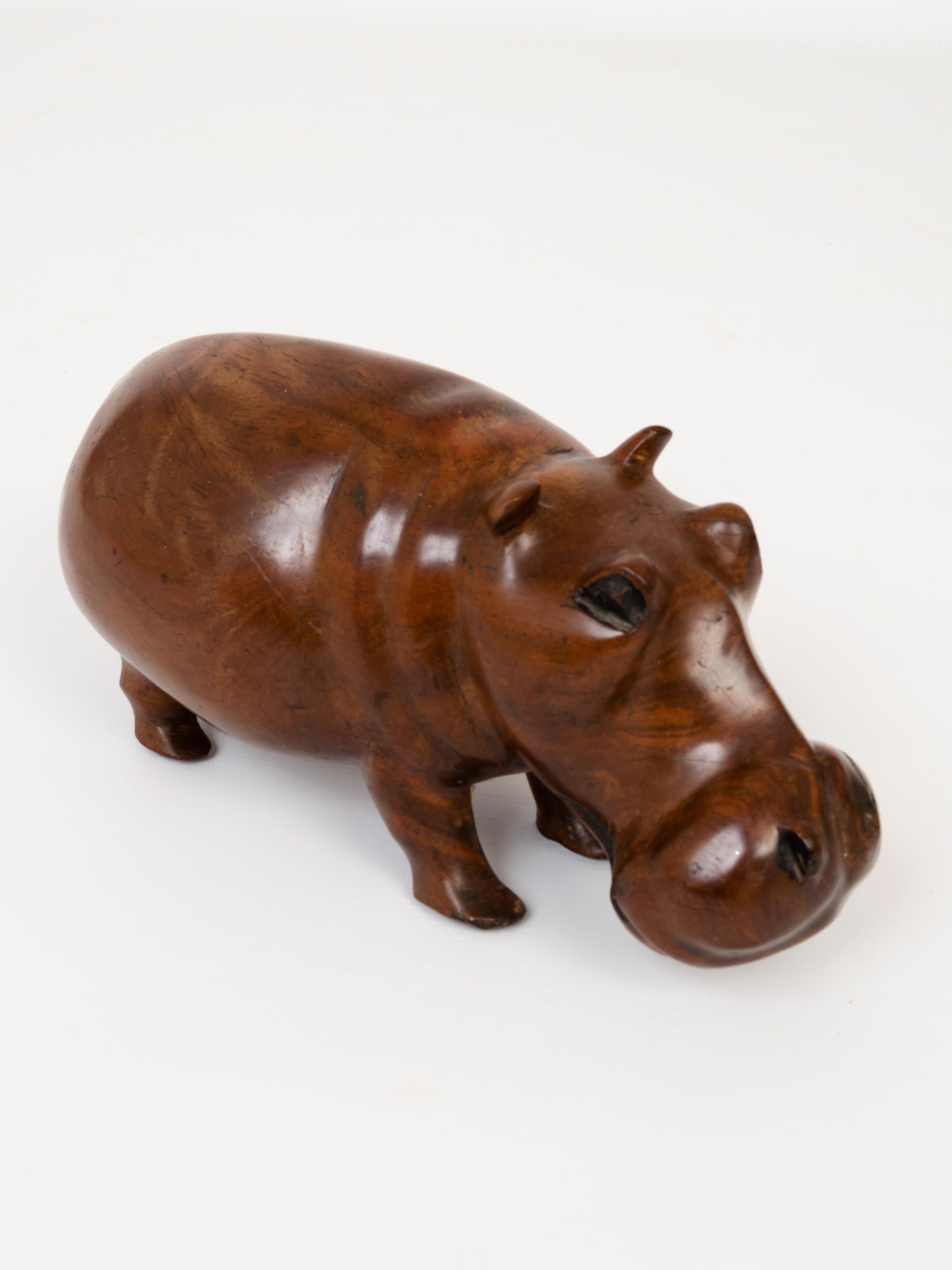 Solid Teak Carved Hippopotamus Sculpture c.1960 In Good Condition For Sale In London, GB