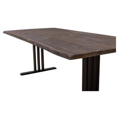 Mesa de comedor de teca maciza cacao sobre patas de metal negro