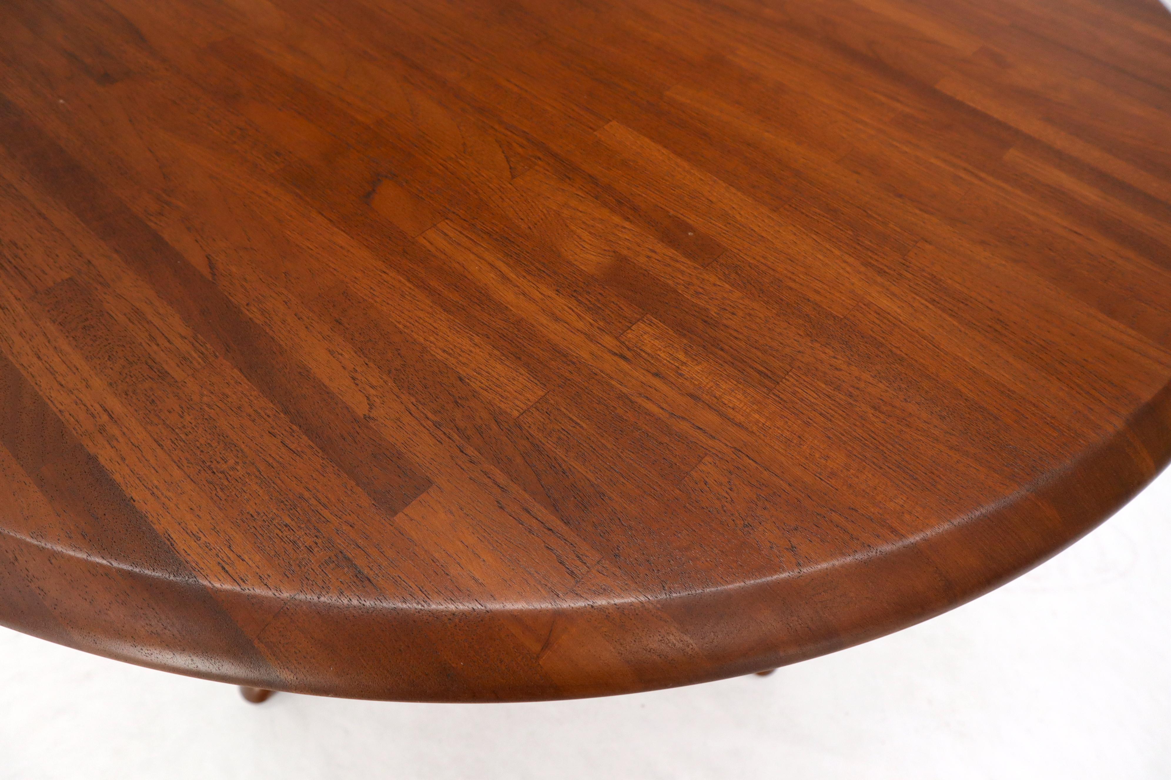 Lacquered Solid Teak Danish Mid-Century Modern Round Dining Dinette Table For Sale