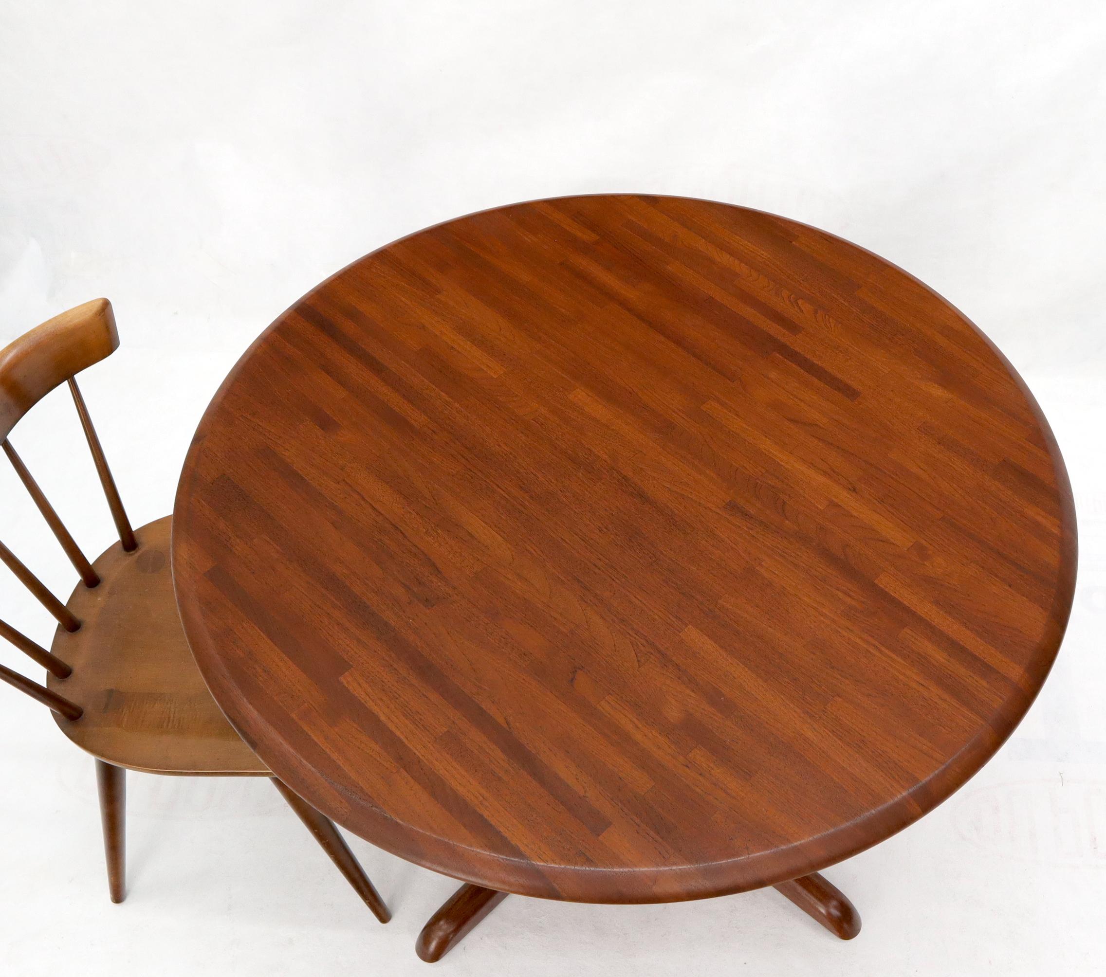 20th Century Solid Teak Danish Mid-Century Modern Round Dining Dinette Table For Sale