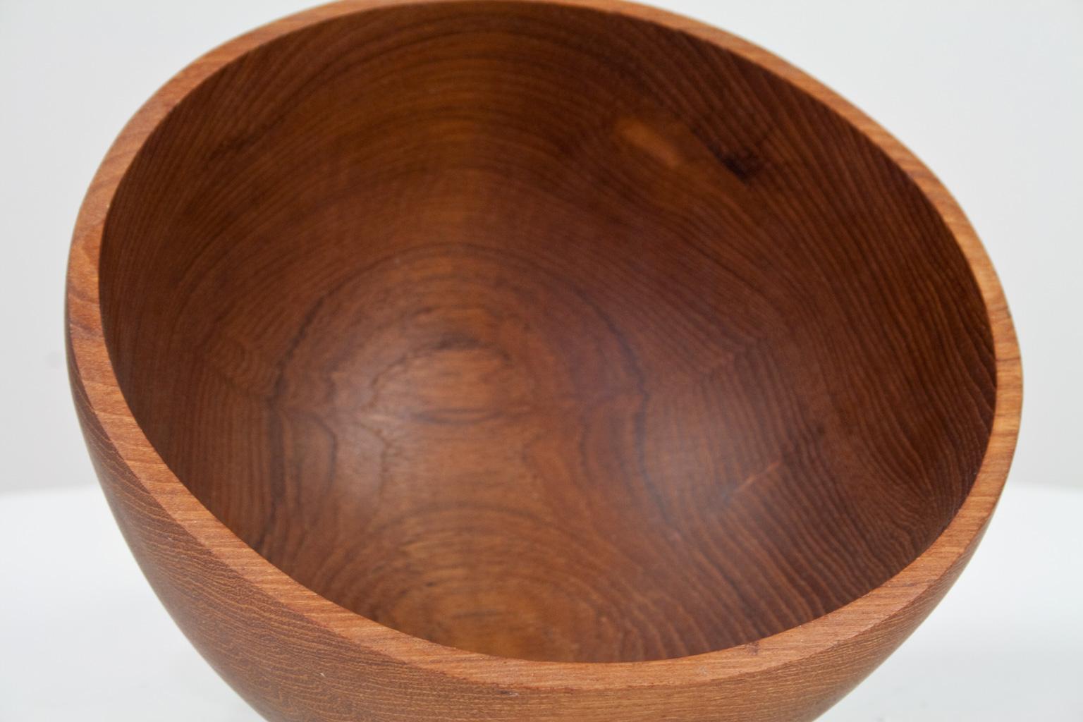 Oiled Solid Teak Danish Sculptural and Hand Moulded Bowl, 1960s Scandinavian Modern For Sale