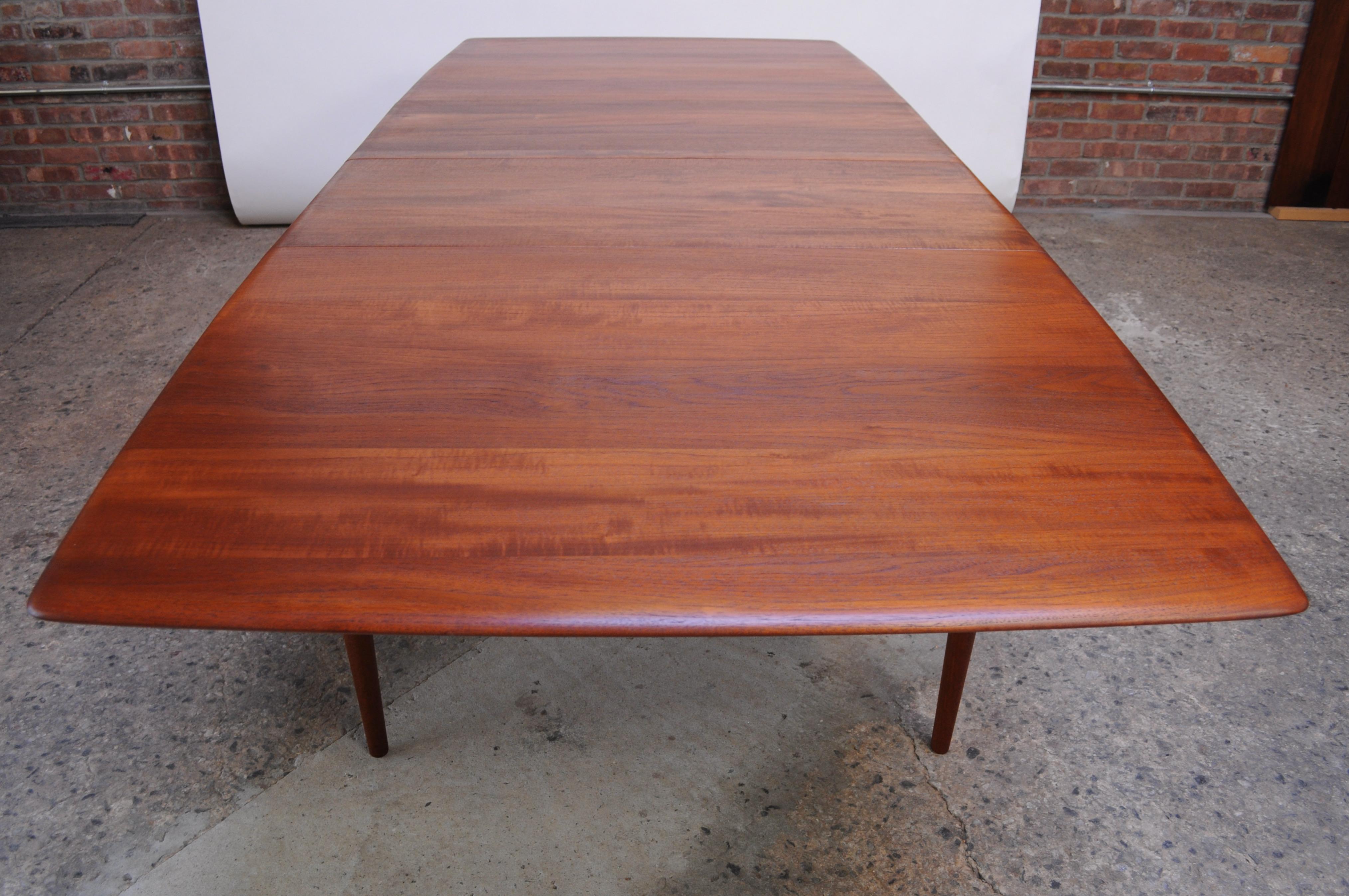 Solid Teak Extendable Dining Table by Johannes Aasbjerg In Good Condition In Brooklyn, NY