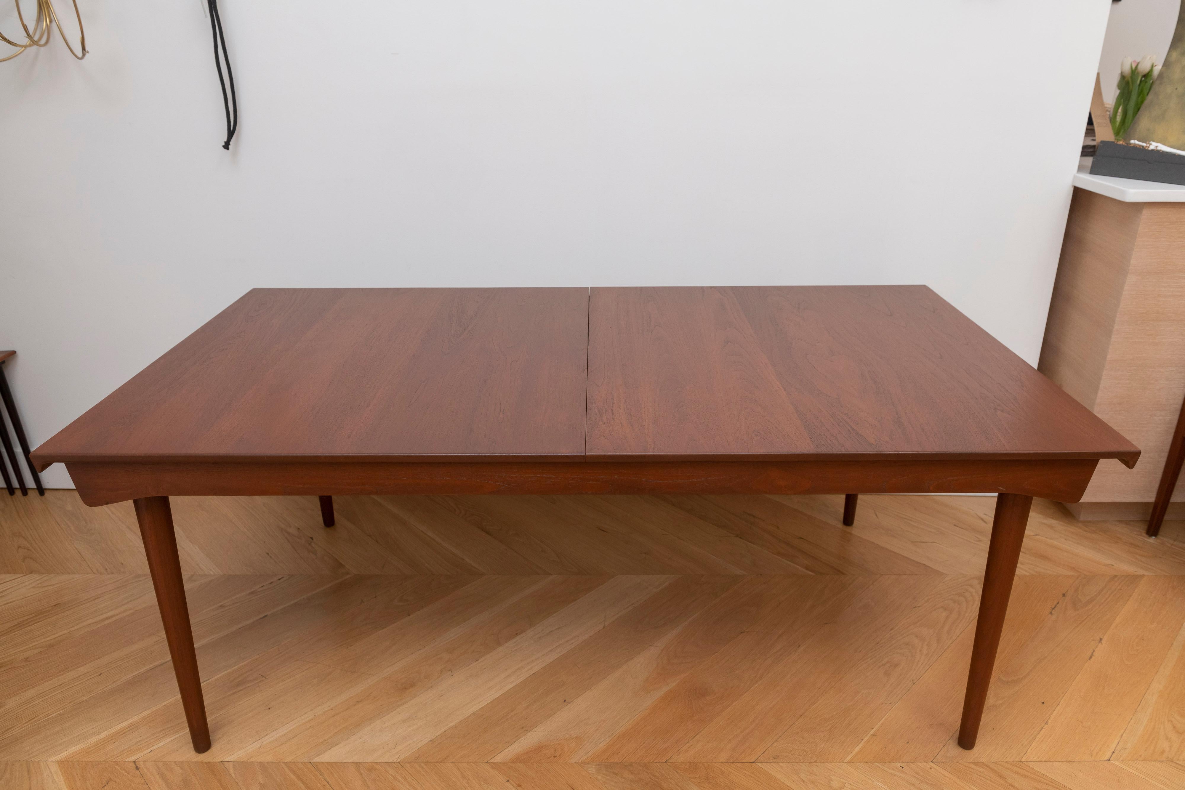 Solid Teak Extension Table Model FD 540by Finn Juhl for France & Son In Excellent Condition In San Francisco, CA