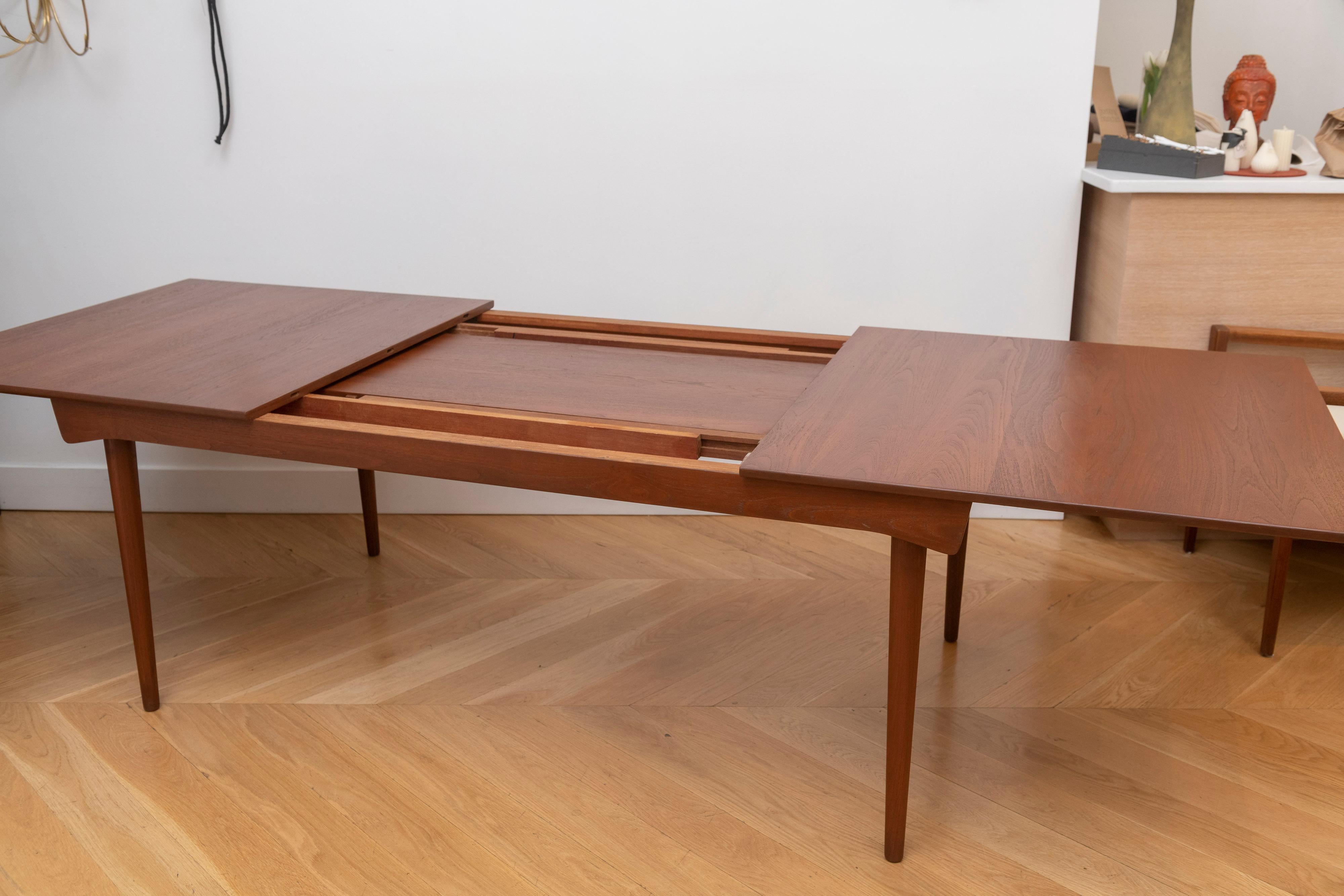 20th Century Solid Teak Extension Table Model FD 540by Finn Juhl for France & Son