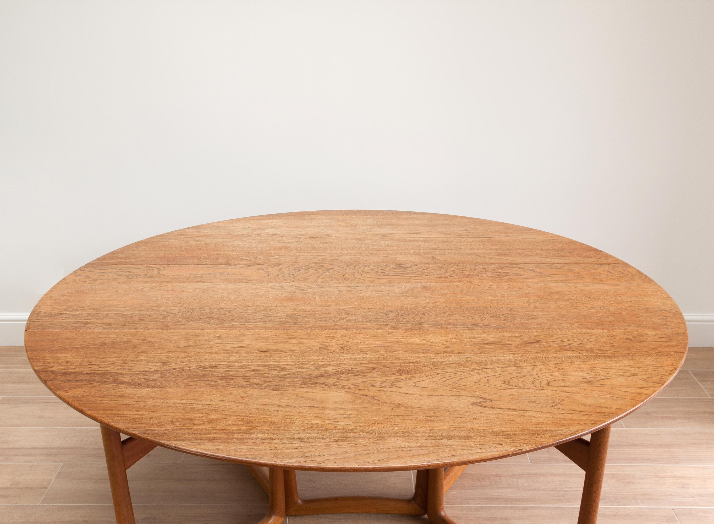 Solid Teak Gate Leg Table Hvidt & Mølgaard-Nielsen, France & Søn, Denmark 3
