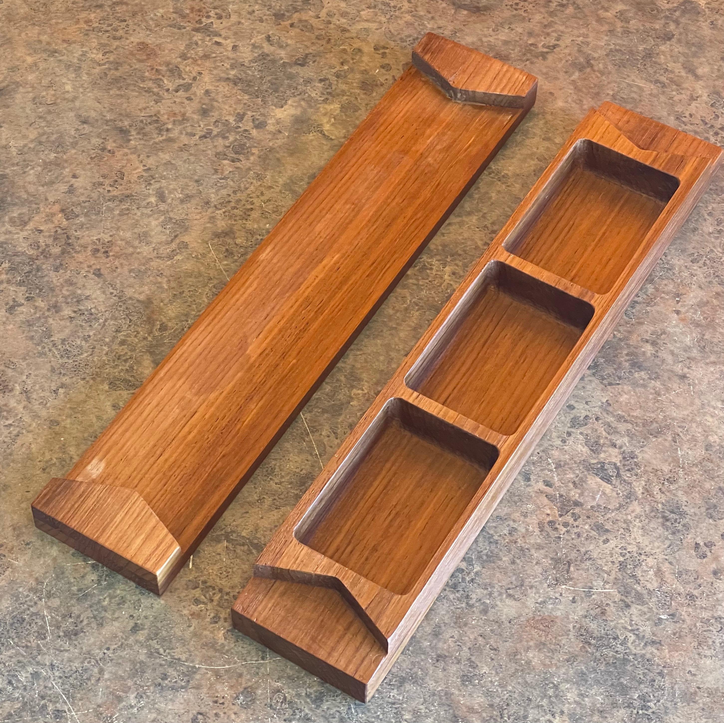 Caja para joyas o baratijas de teca maciza de Jens Quistgaard para Dansk Danés en venta