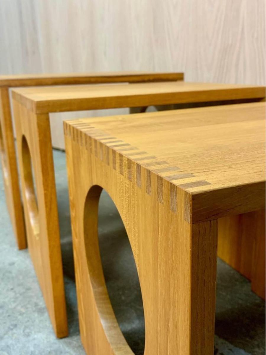 Mid-Century Modern Tables gigognes teck massif de Jens Quistgaard en vente