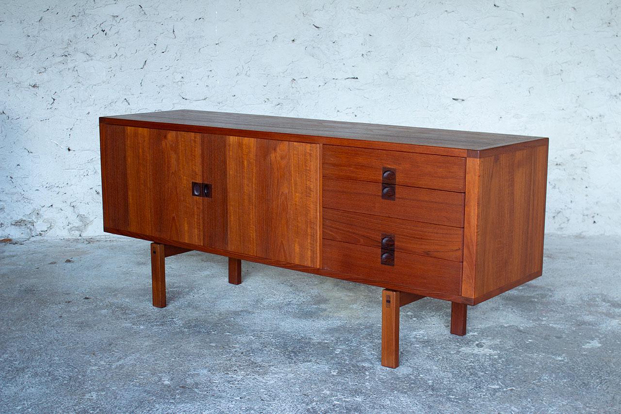 Solid Teak Sideboard by Lennart Bender for Ulferts, 1960s in vendita 9