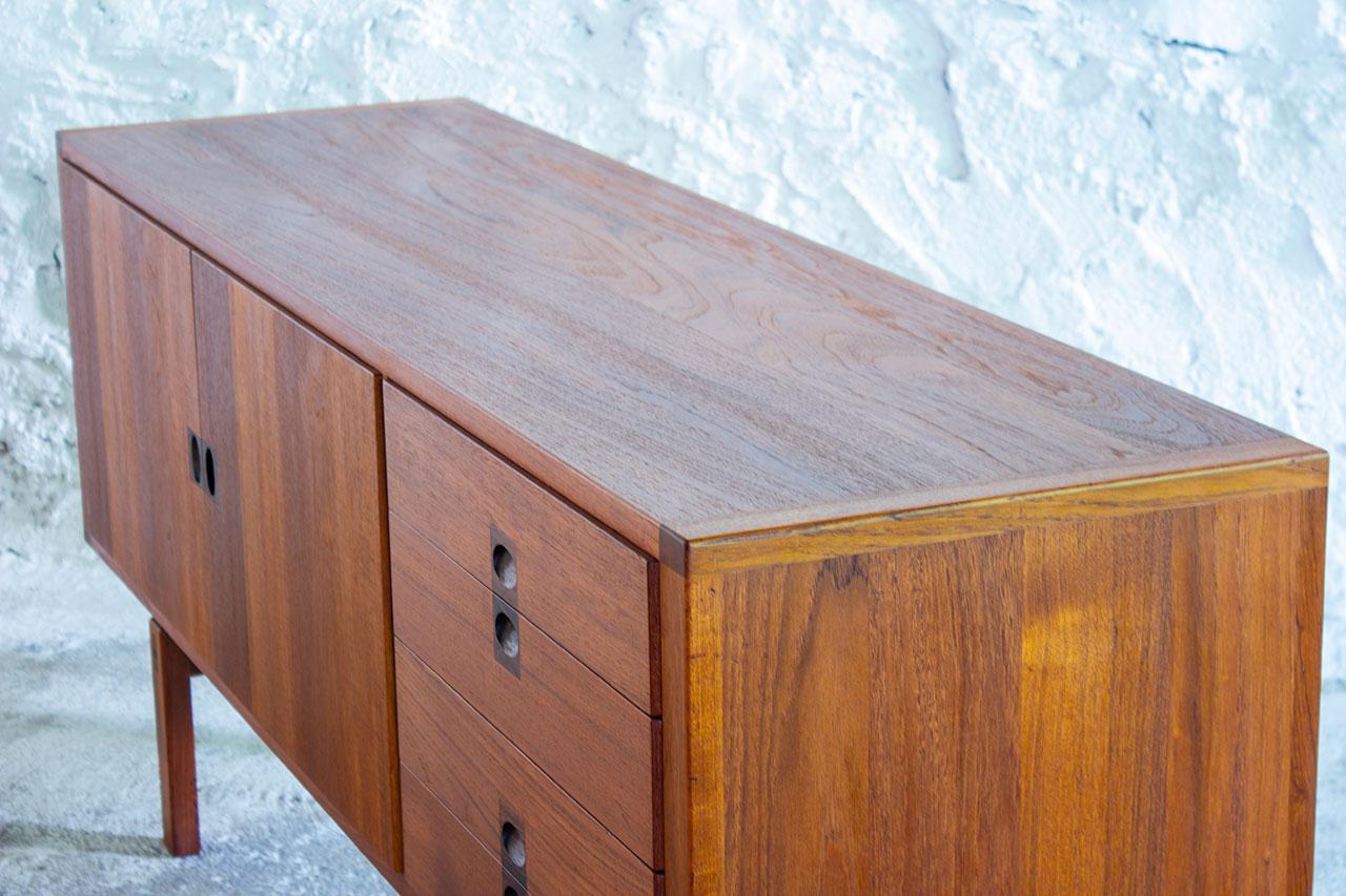 Solid Teak Sideboard by Lennart Bender for Ulferts, 1960s in vendita 2