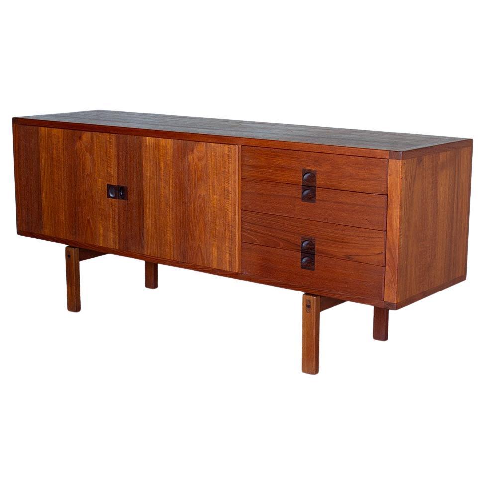 Solid Teak Sideboard by Lennart Bender for Ulferts, 1960s in vendita