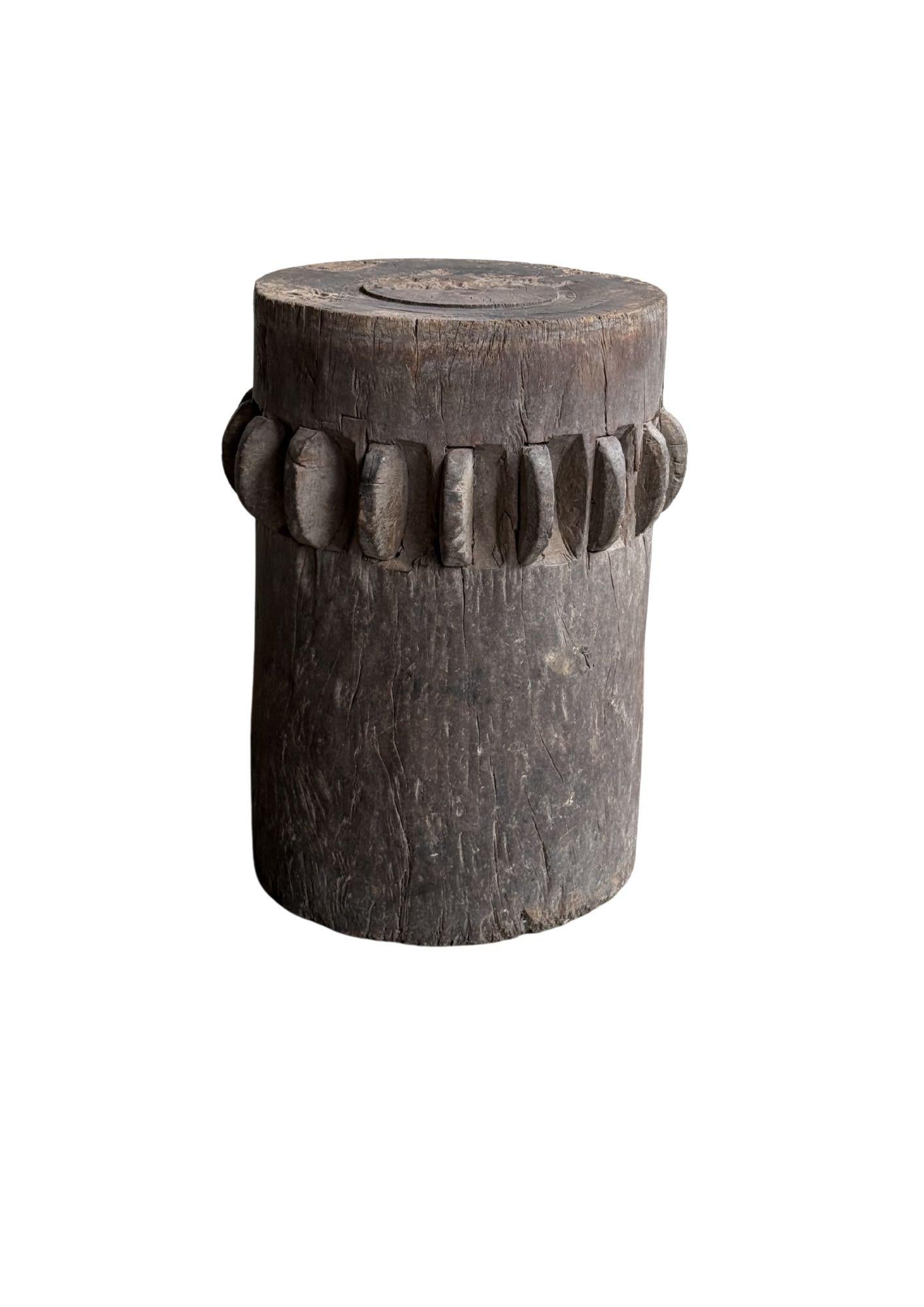 Trituradora / moledora de caña de azúcar de teca maciza de Java, Indonesia c. 1900 Madera en venta