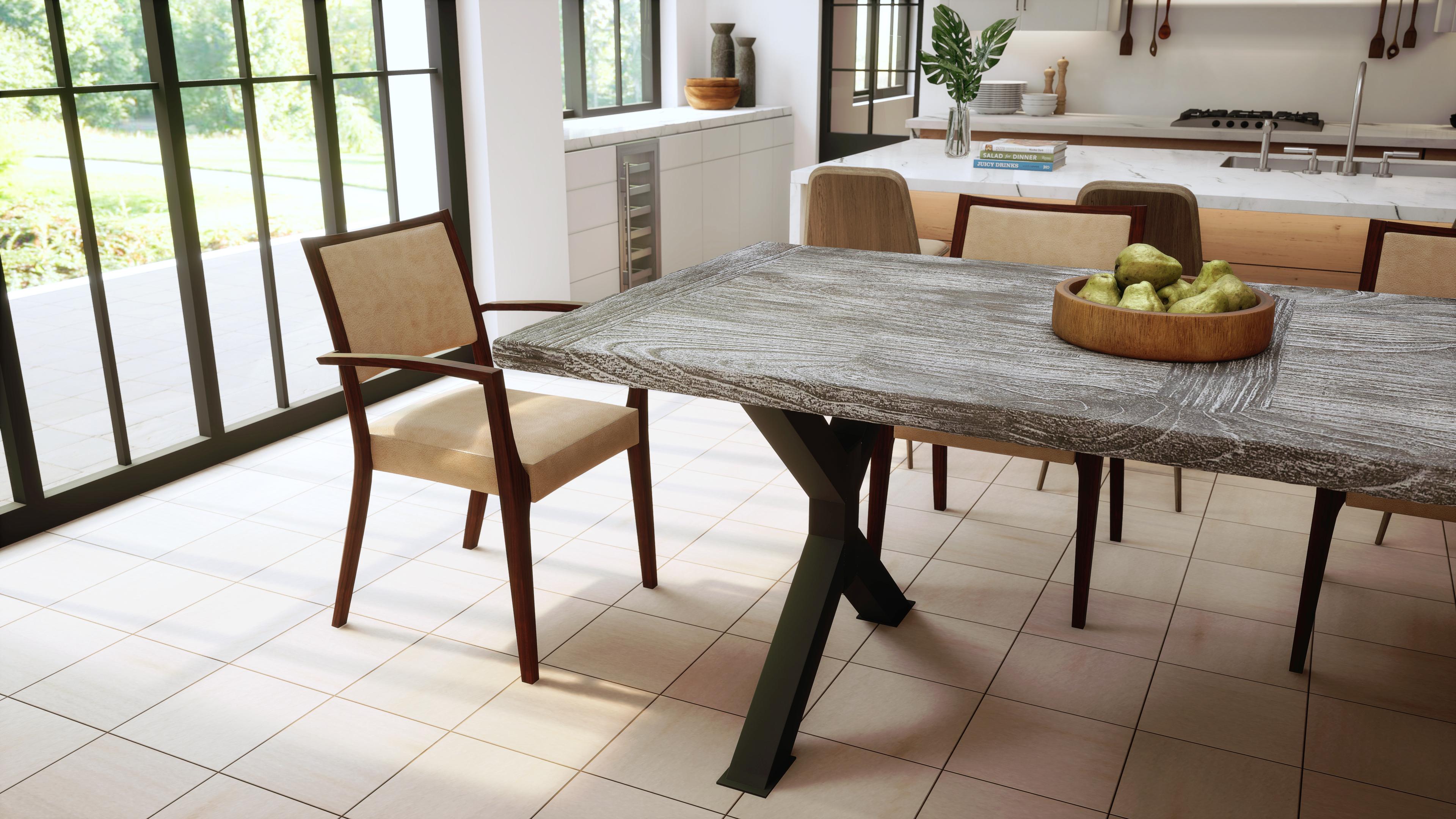 Thaïlandais Table en teck massif sablé et pattes en métal noir en vente