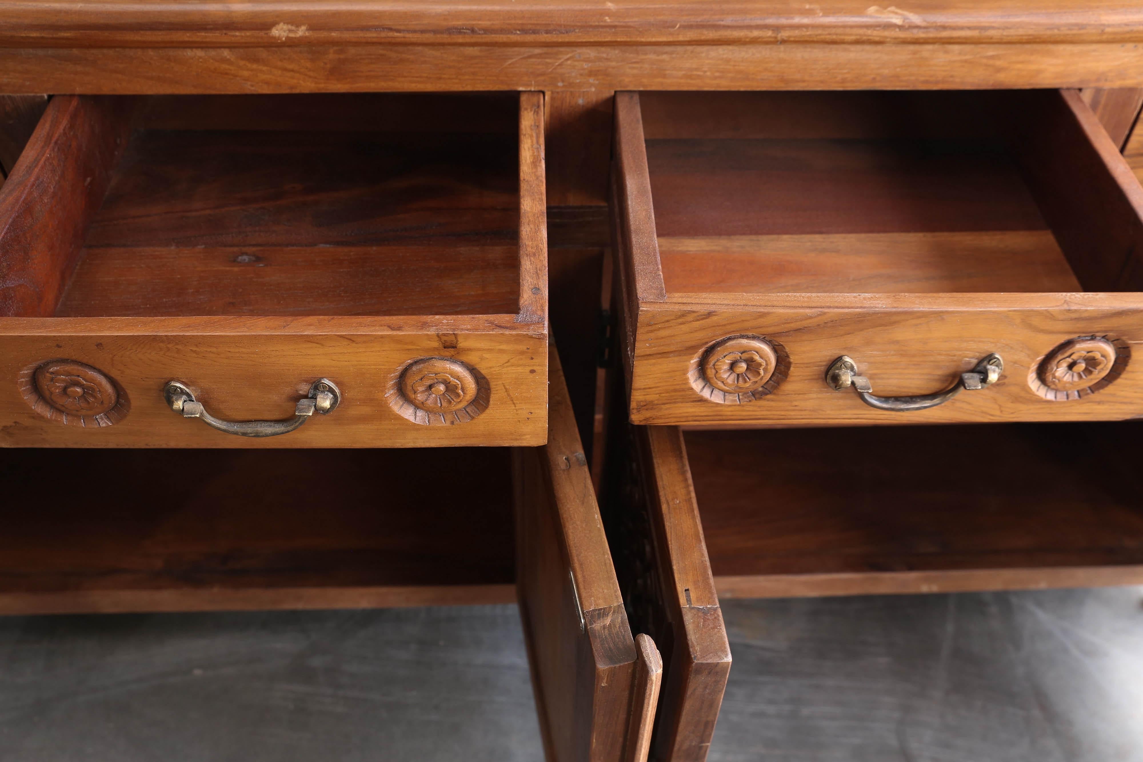 Solid Teak Wood Early 20th Century Entry Hall Credenza from a Tea Plantation In Excellent Condition In Houston, TX