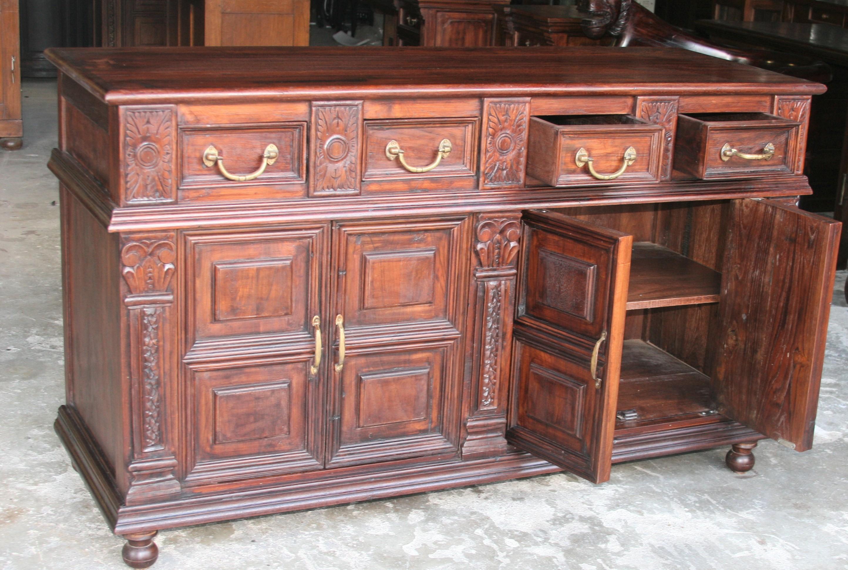 Solid Teak Wood Early 20th Century Superbly Crafted French Colonial Credenza For Sale 3