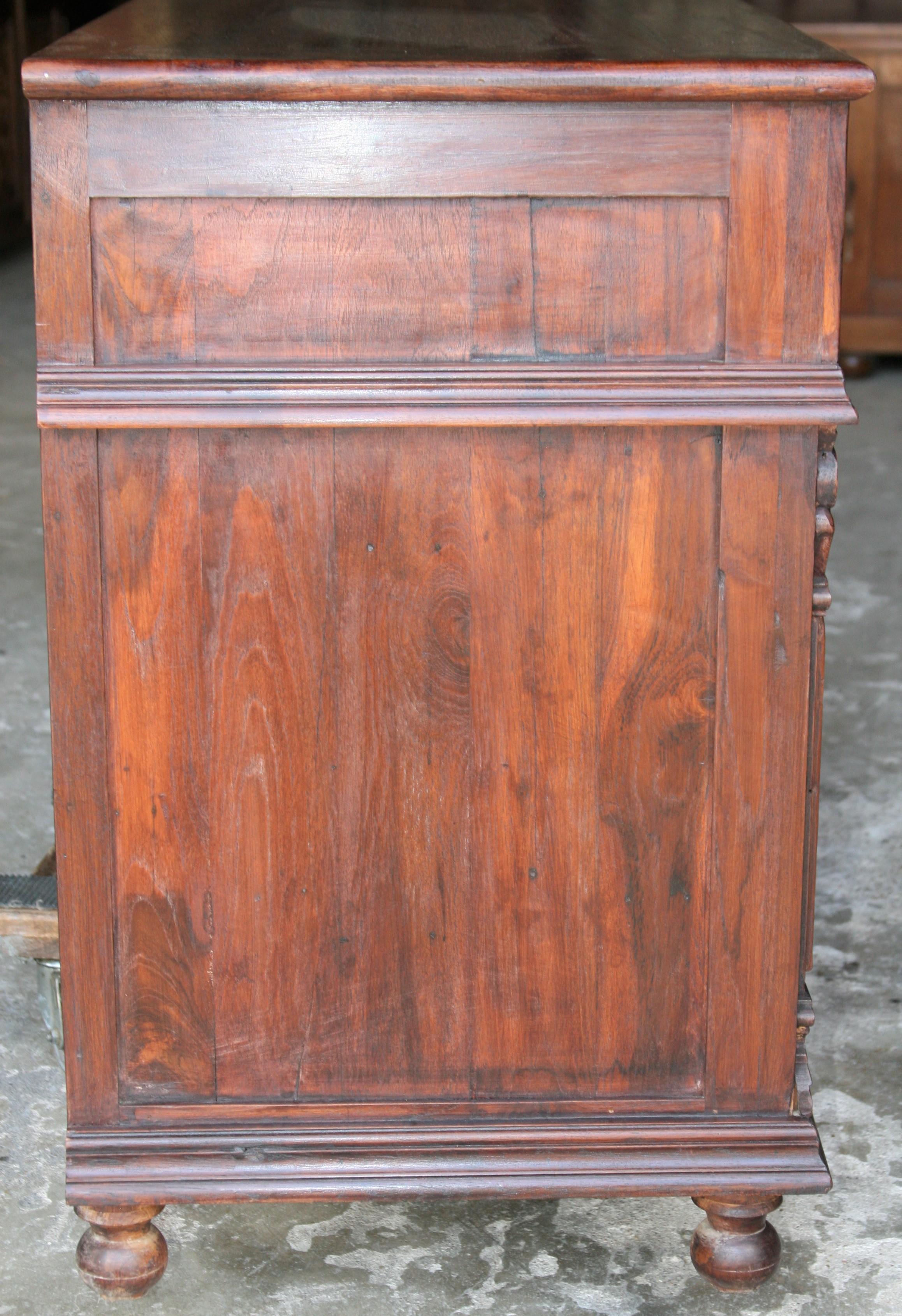 Solid Teak Wood Early 20th Century Superbly Crafted French Colonial Credenza For Sale 5