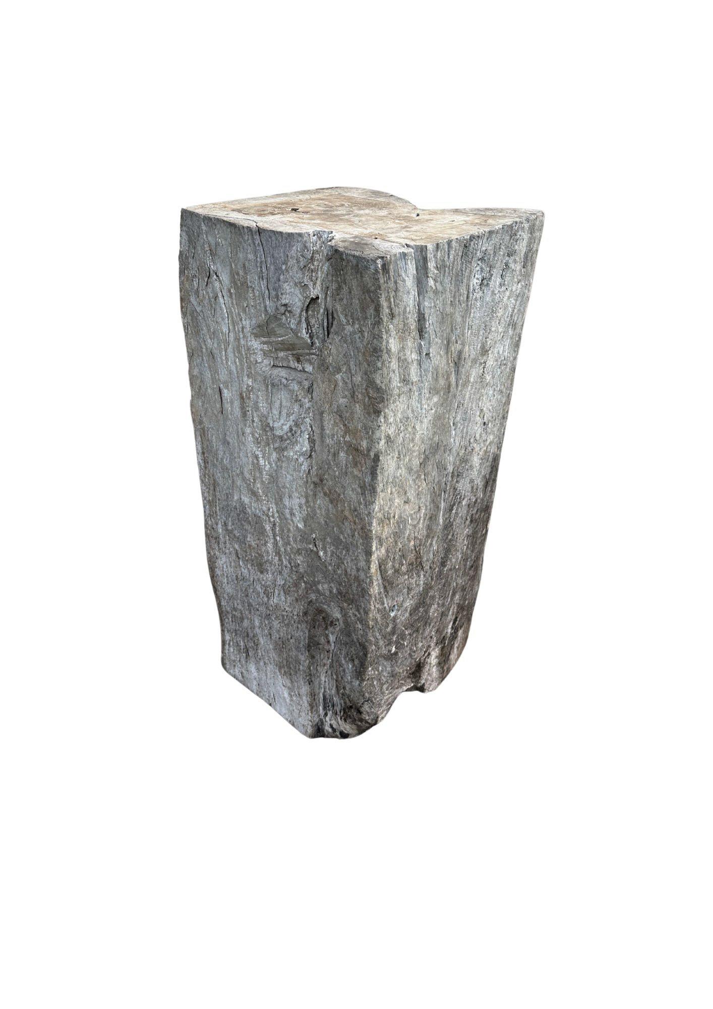 Pedestal de madera maciza de teca, maravillosa pátina relacionada con la edad, moderno orgánico en Bueno estado para la venta en Jimbaran, Bali