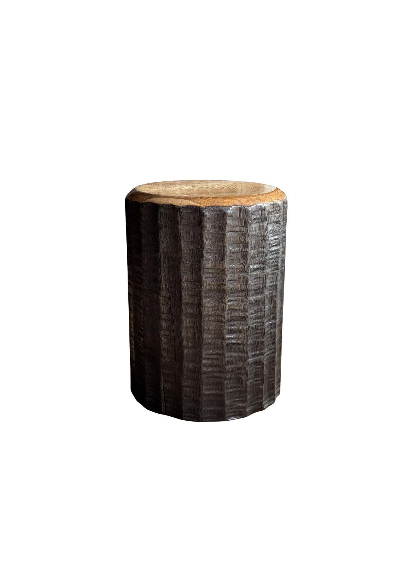 Solid Teak Wood Side Table Stunning Textures, Ribbed Detailing Modern Organic In New Condition For Sale In Jimbaran, Bali