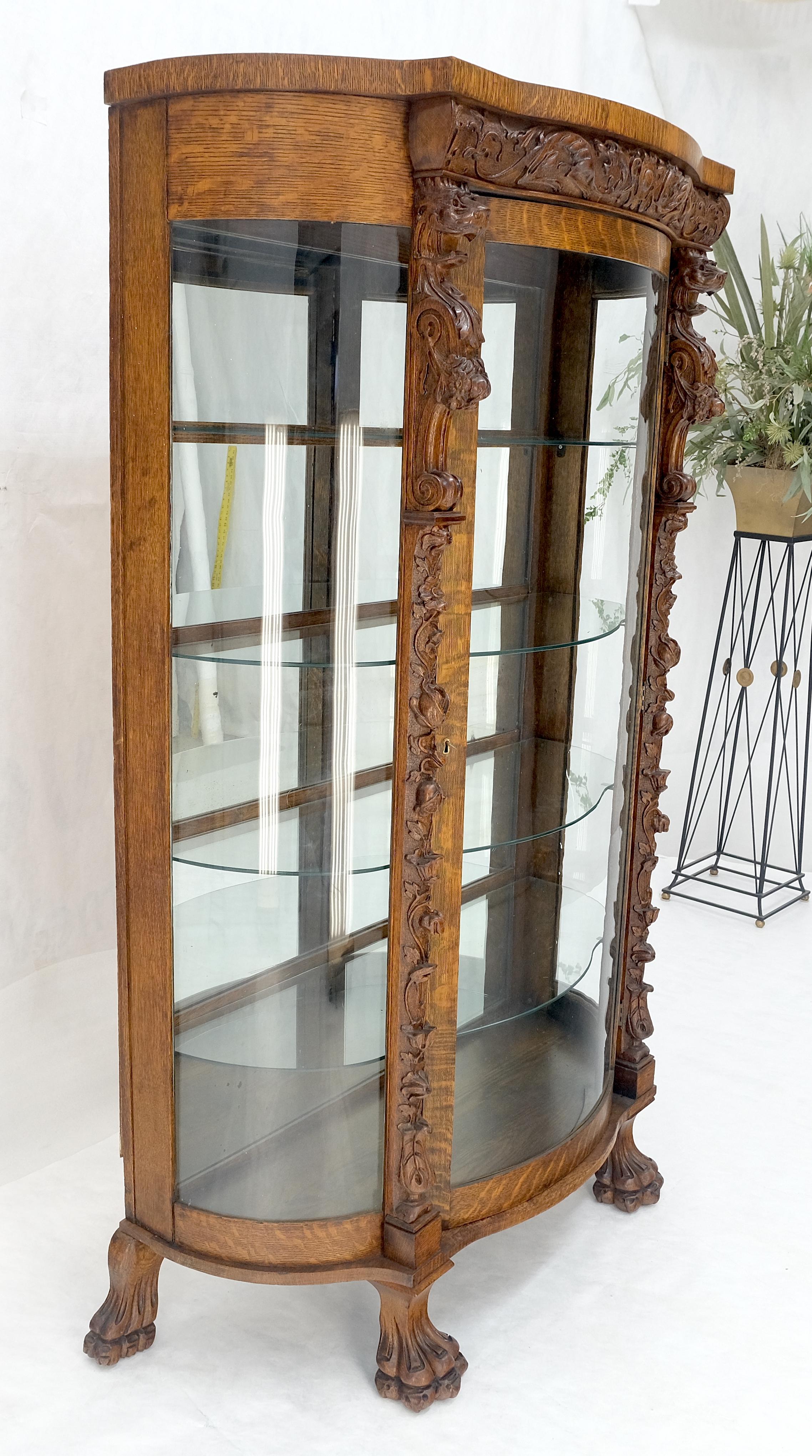 Verre Solid Tiger Oak Curved Glass China Cabinet Carved Claw Feet Lion Heads MINT! en vente