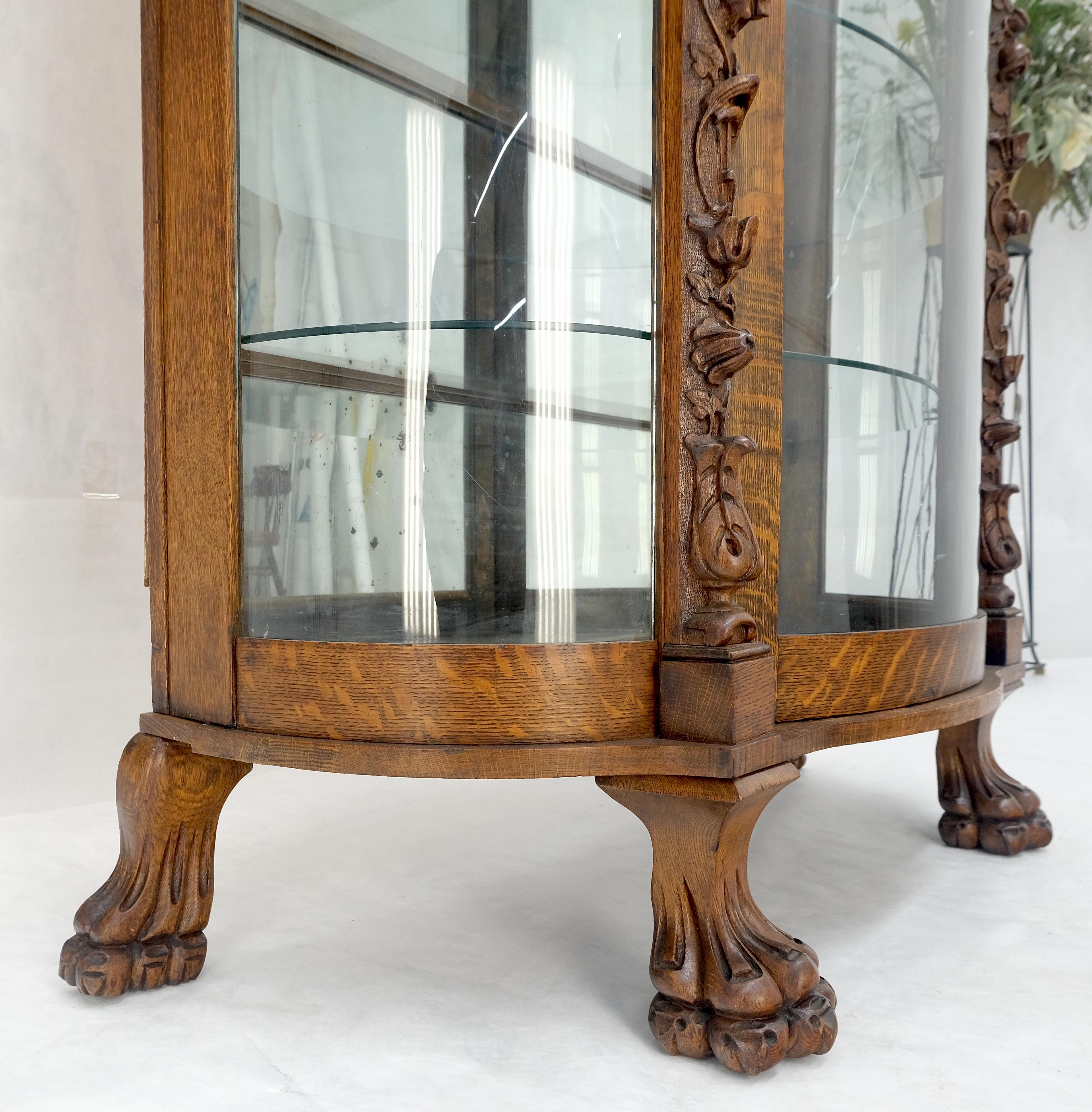 Solid Tiger Oak Curved Glass China Cabinet Carved Claw Feet Lion Heads MINT! en vente 1