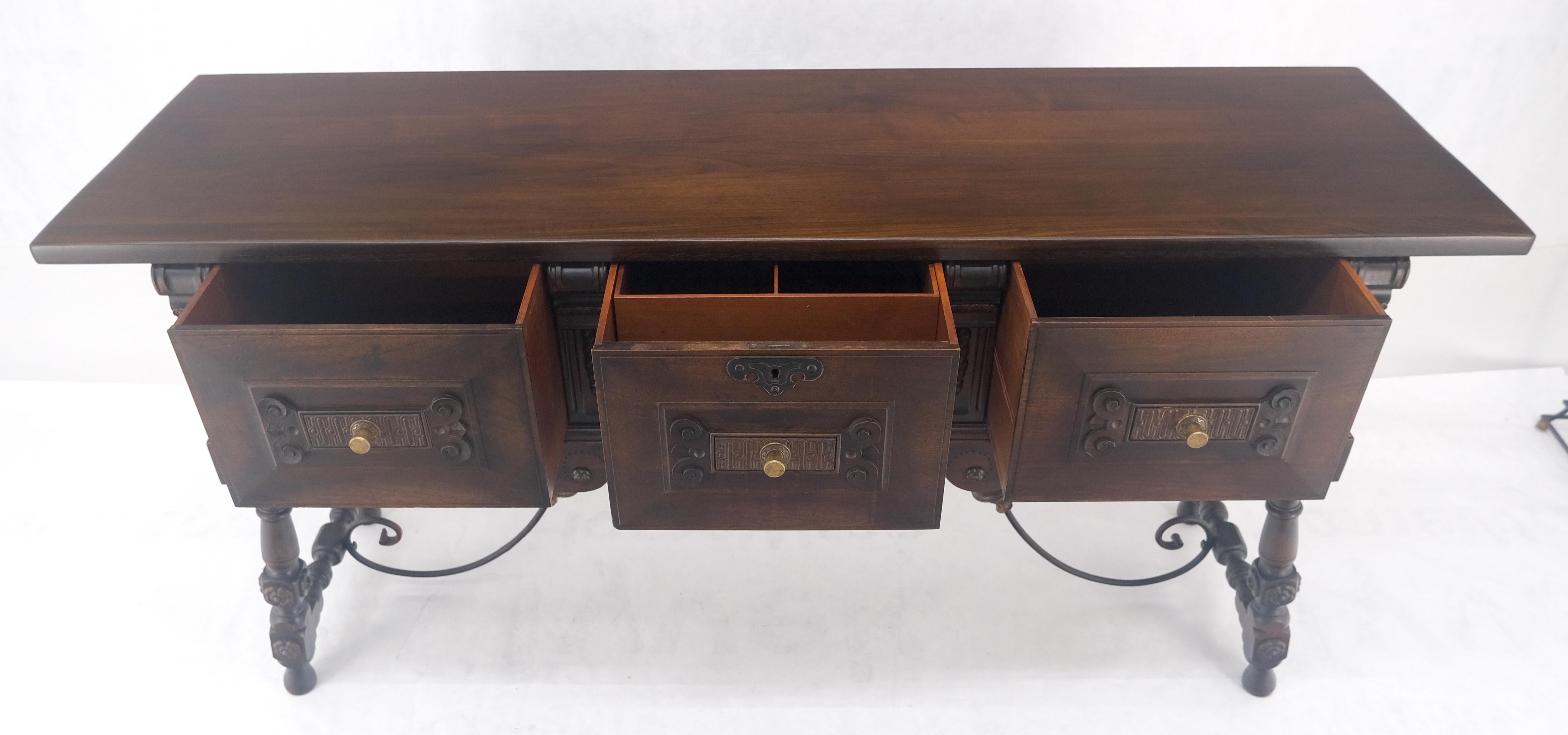 Solido piano con base a cavalletto e 3 porte - Credenza Server Console Coloniale Spagnola MINT in vendita 6
