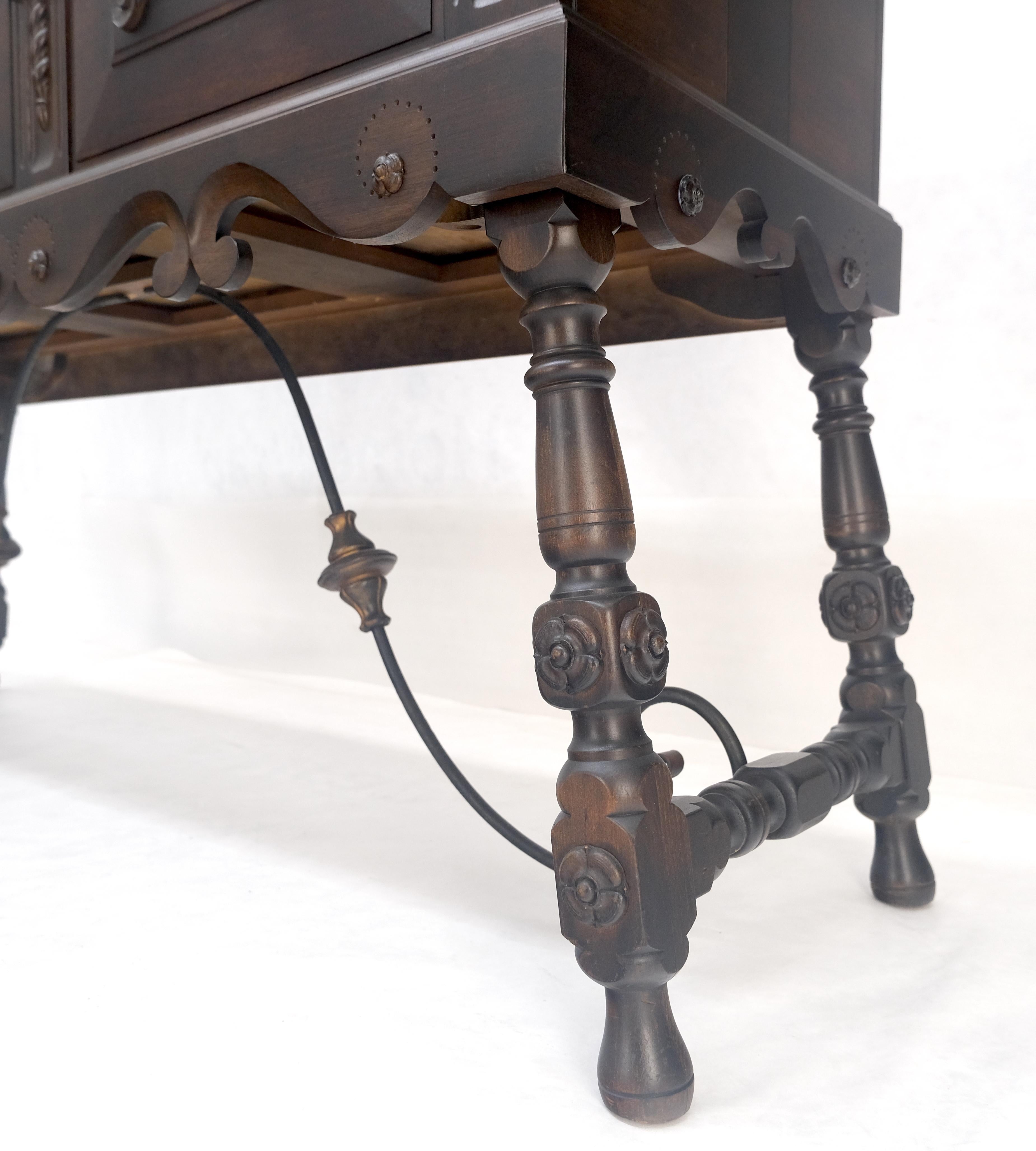 Coloniale spagnolo Solido piano con base a cavalletto e 3 porte - Credenza Server Console Coloniale Spagnola MINT in vendita