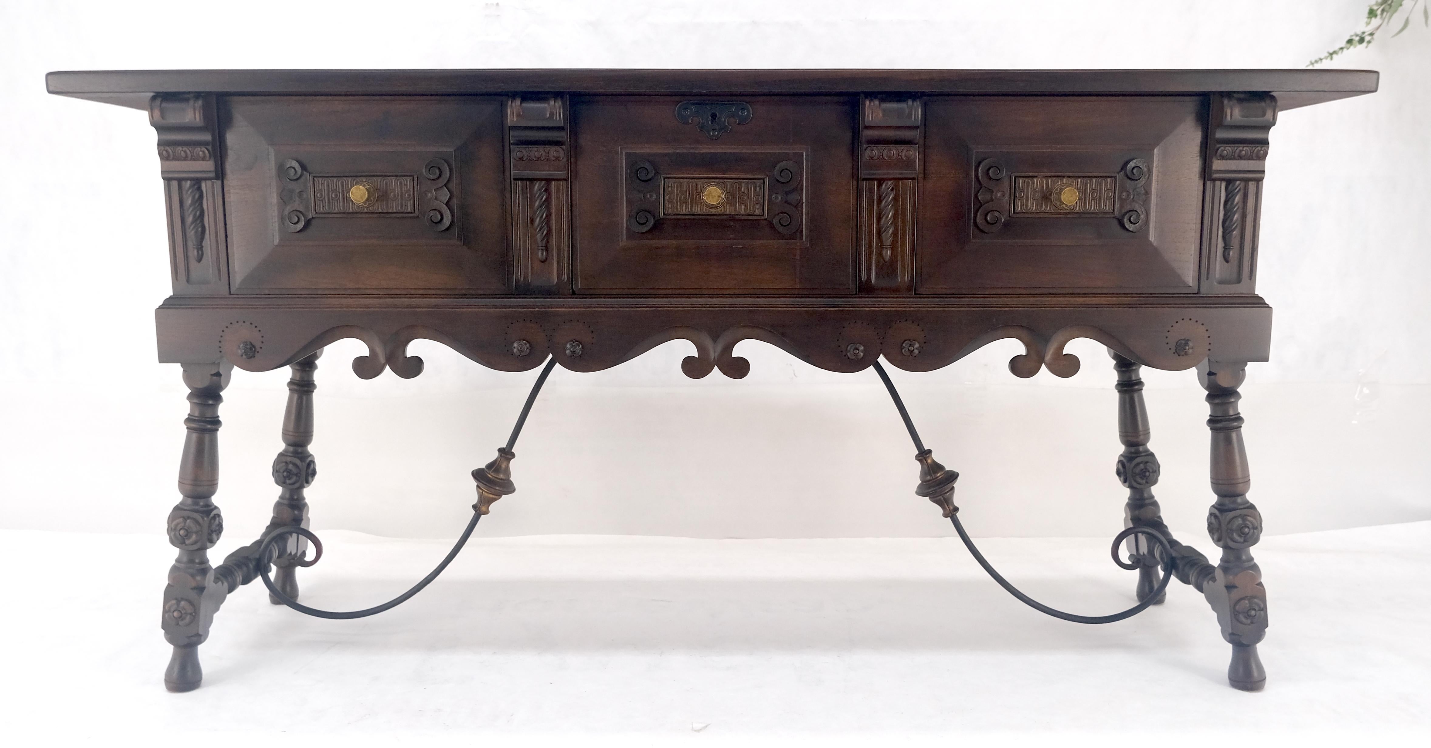 Laccato Solido piano con base a cavalletto e 3 porte - Credenza Server Console Coloniale Spagnola MINT in vendita
