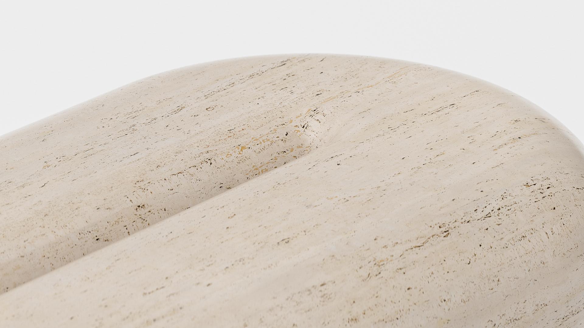 Table basse en travertin massif à effet glyphe d'Arthur Vallin Neuf - En vente à 1204, CH