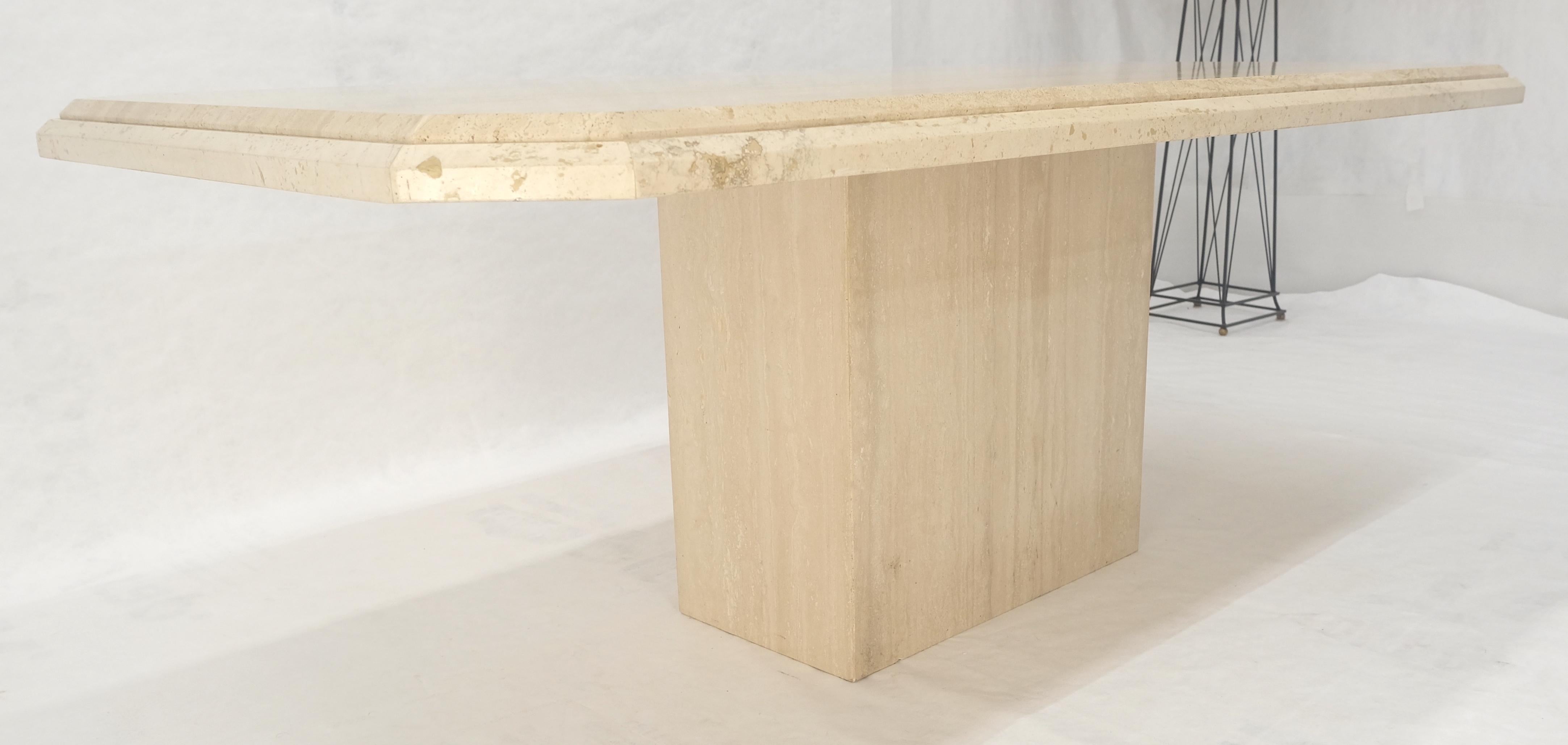 Table de salle à manger italienne 40x80 en travertin massif à pied unique MINT en vente 5