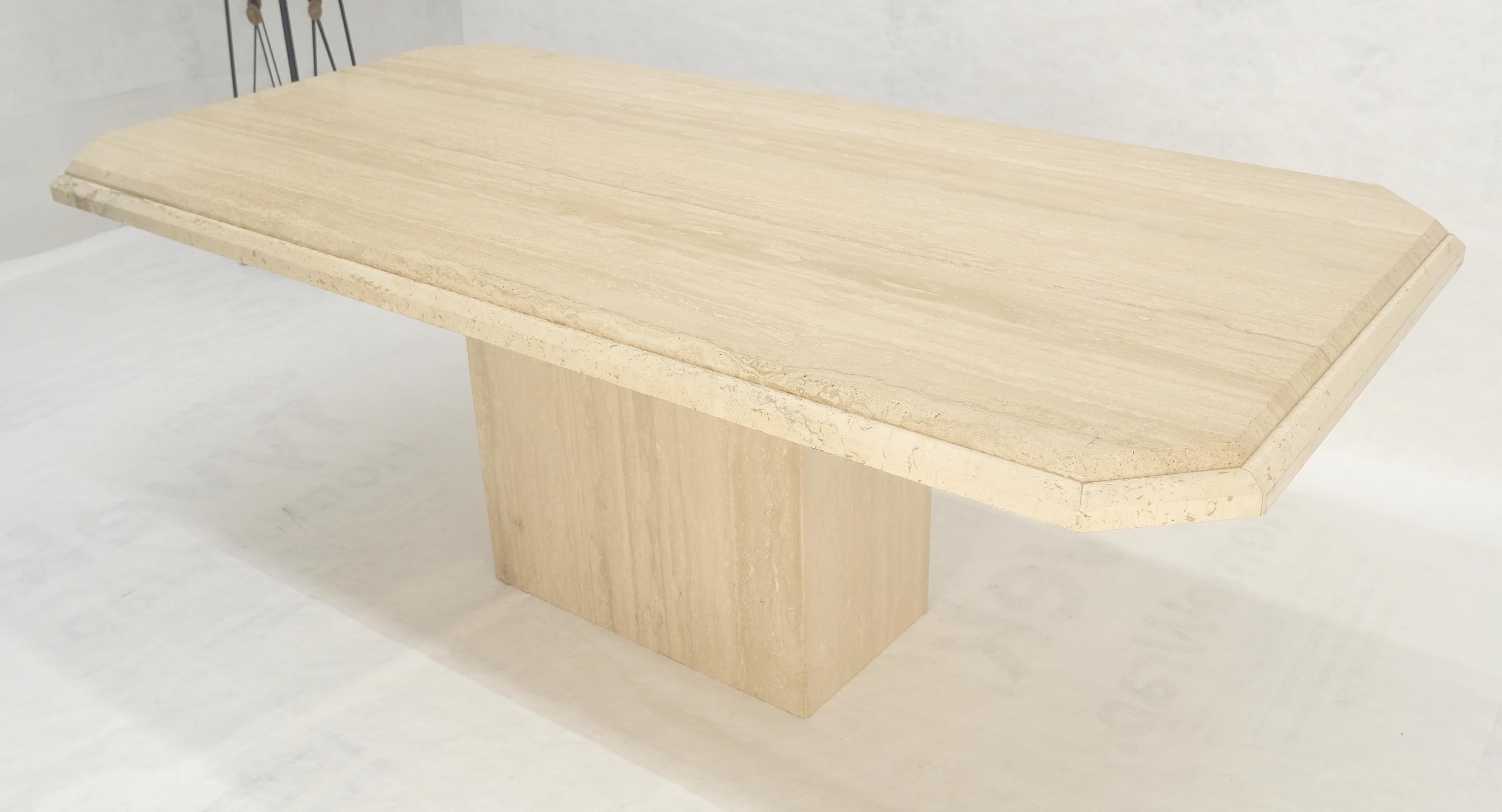 Table de salle à manger italienne 40x80 en travertin massif à pied unique MINT en vente 8